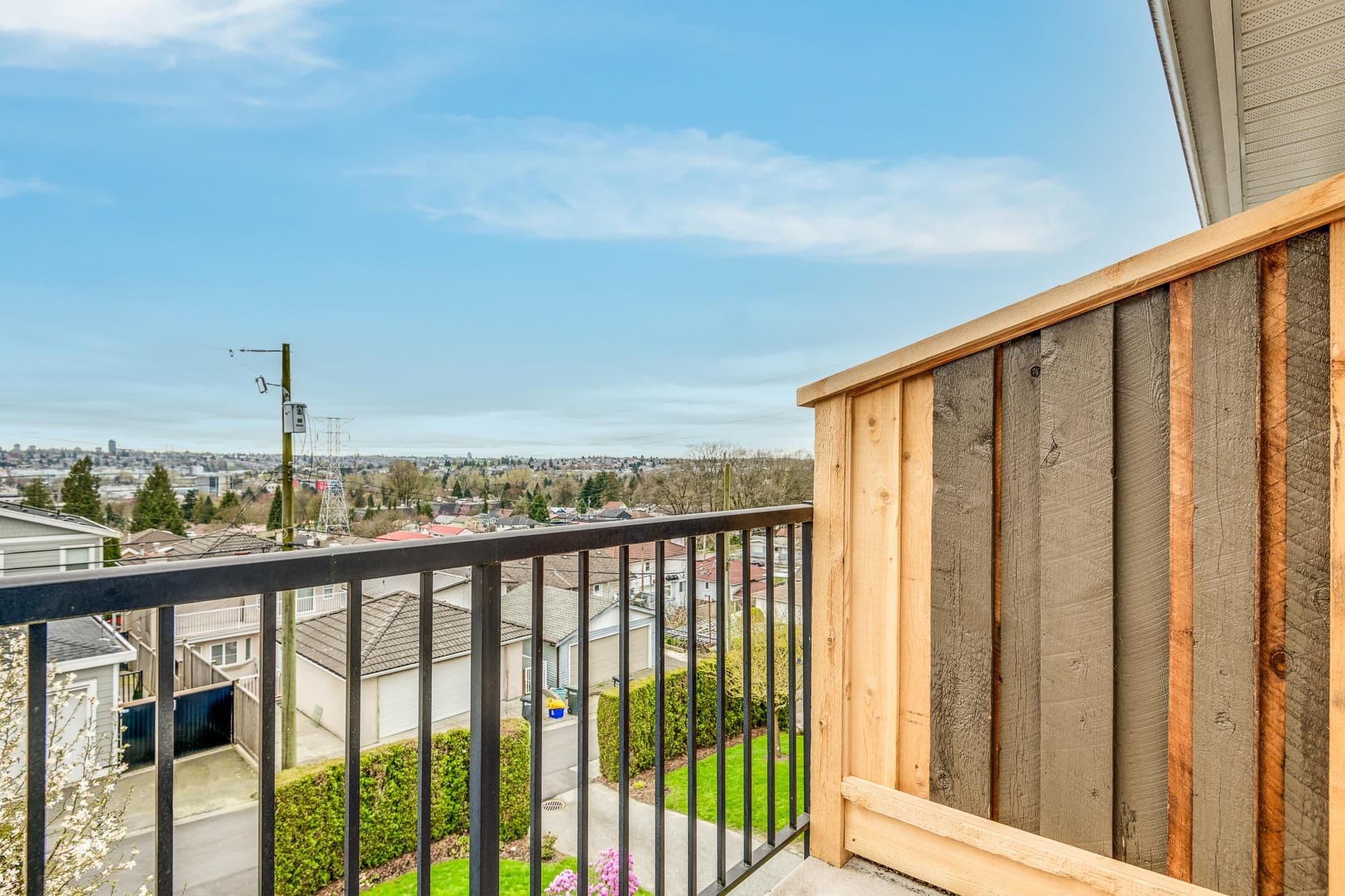 Property photo e55ed96d-2da3-4990-8db3-124f74ac2441