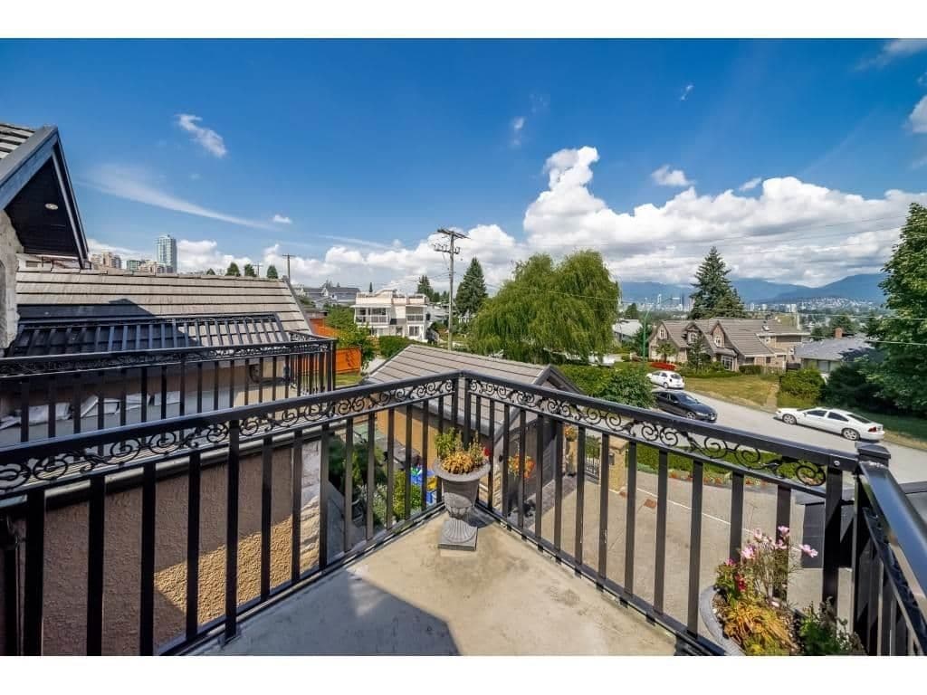 Property photo e732f2df-8ba4-46f5-9bb5-614b6e4aaf1e