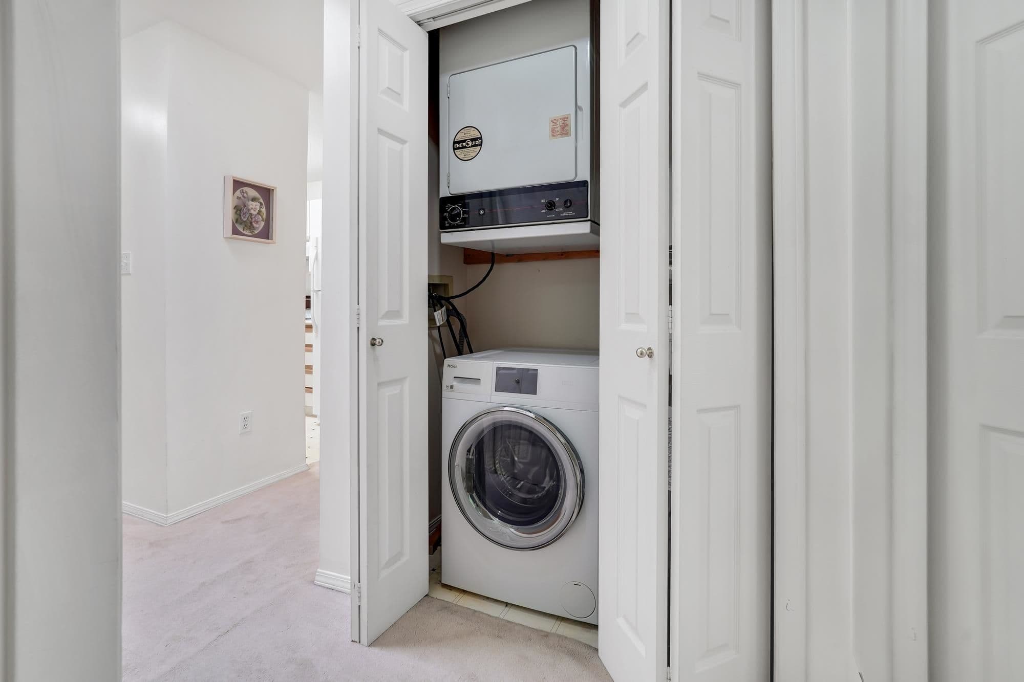 Property photo e82fbb22-87d1-45c4-9312-38f413e9af55