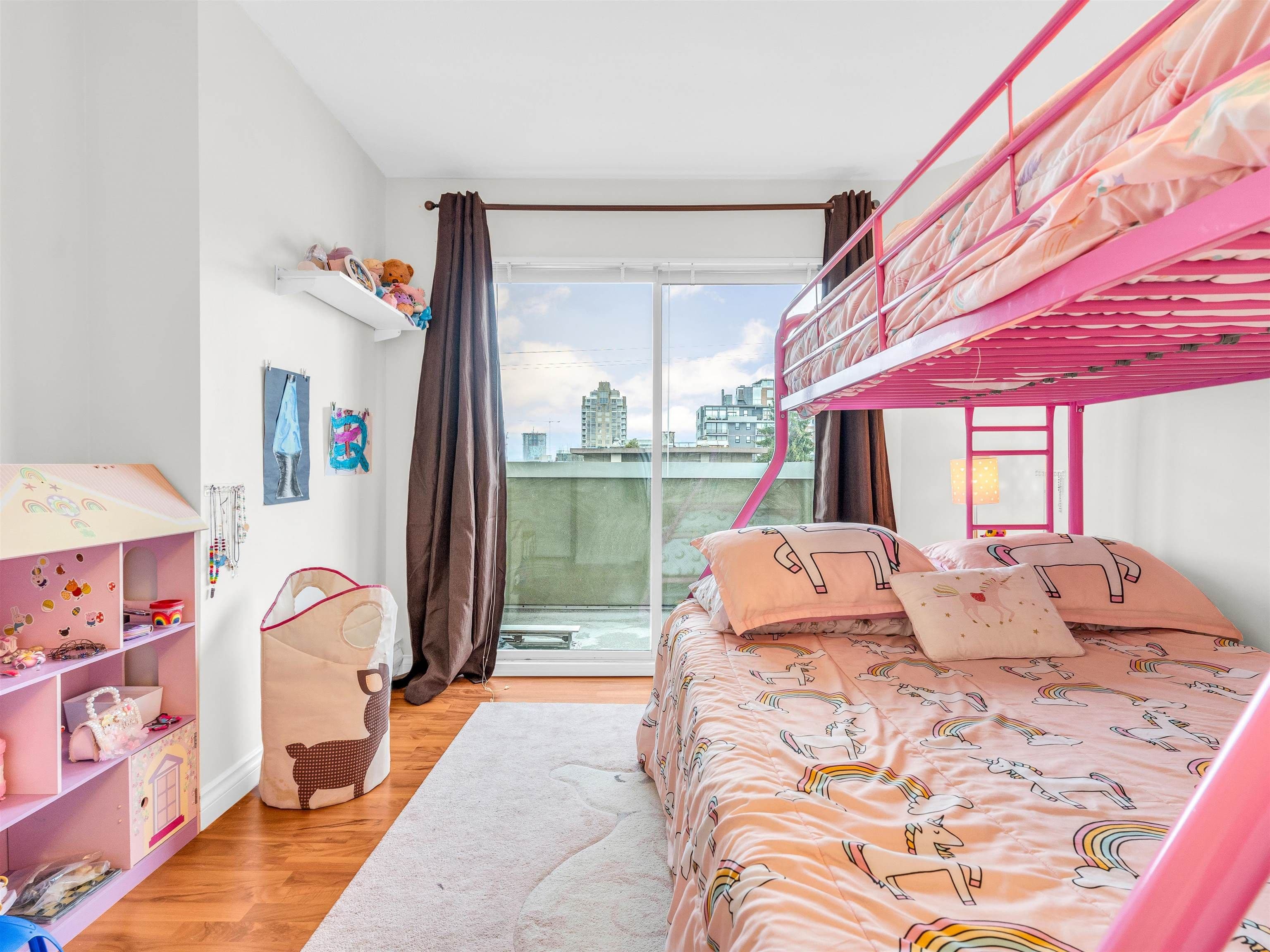 Property photo e94f6c8d-c166-4bc1-9646-68e3b9b38b7c