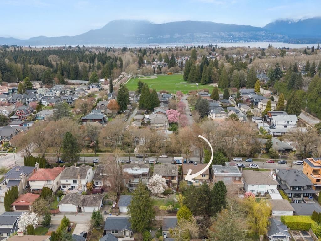 Property photo e958a5ba-7d84-46dc-9673-24011b124540
