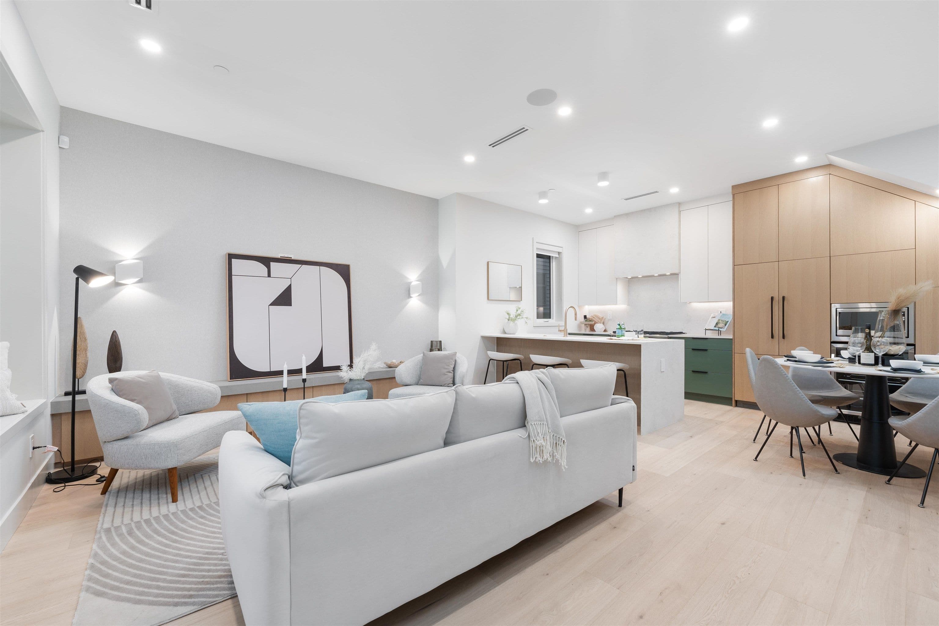 Property photo e9e0d841-f699-41eb-b1b5-a065b9b8c8a0