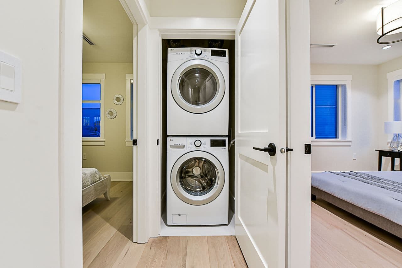 Property photo eb5c9222-3a96-44a7-9f4b-f864d805af44