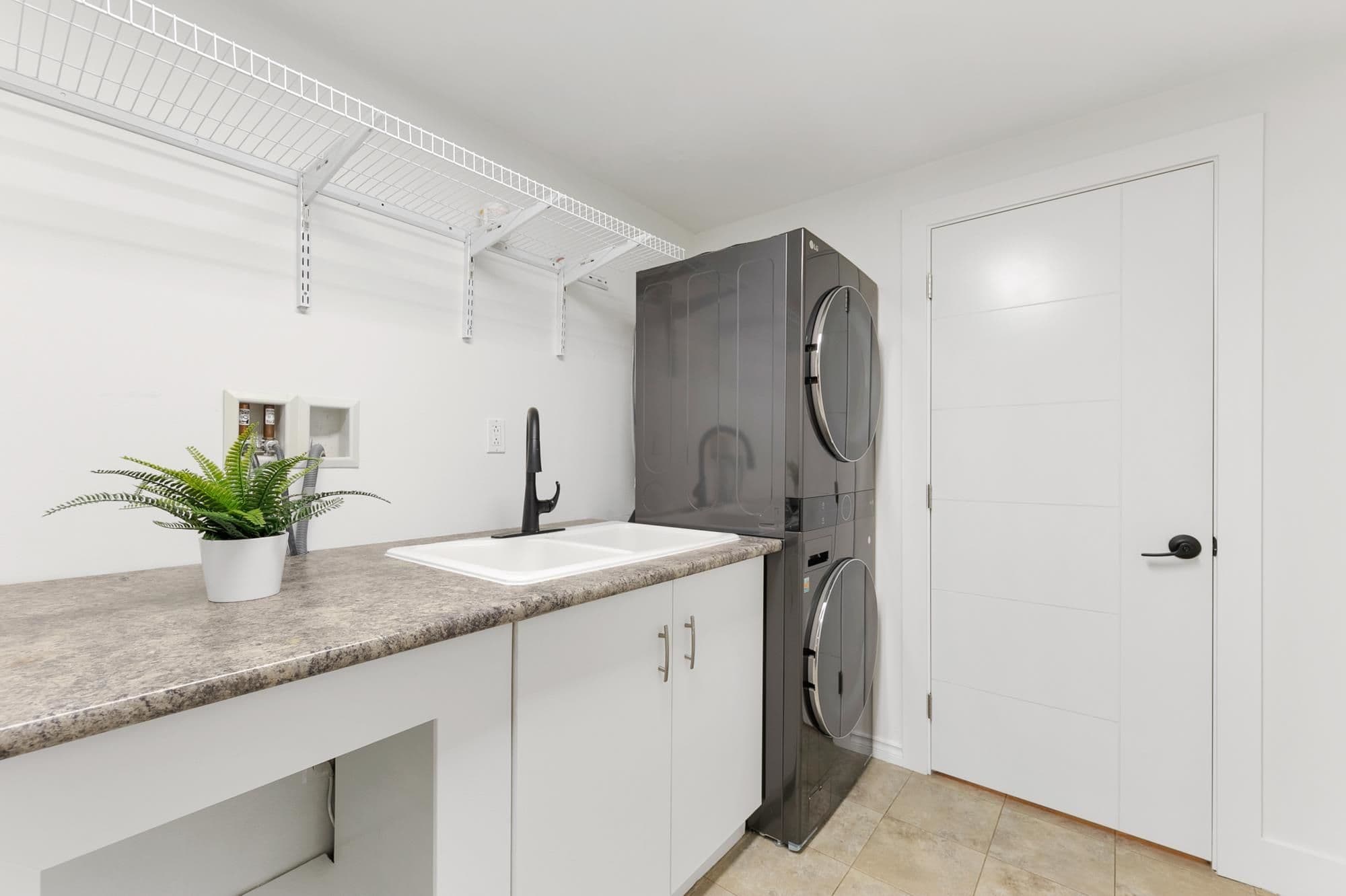 Property photo ee780ce4-f071-46b5-b607-7403f40dfb41