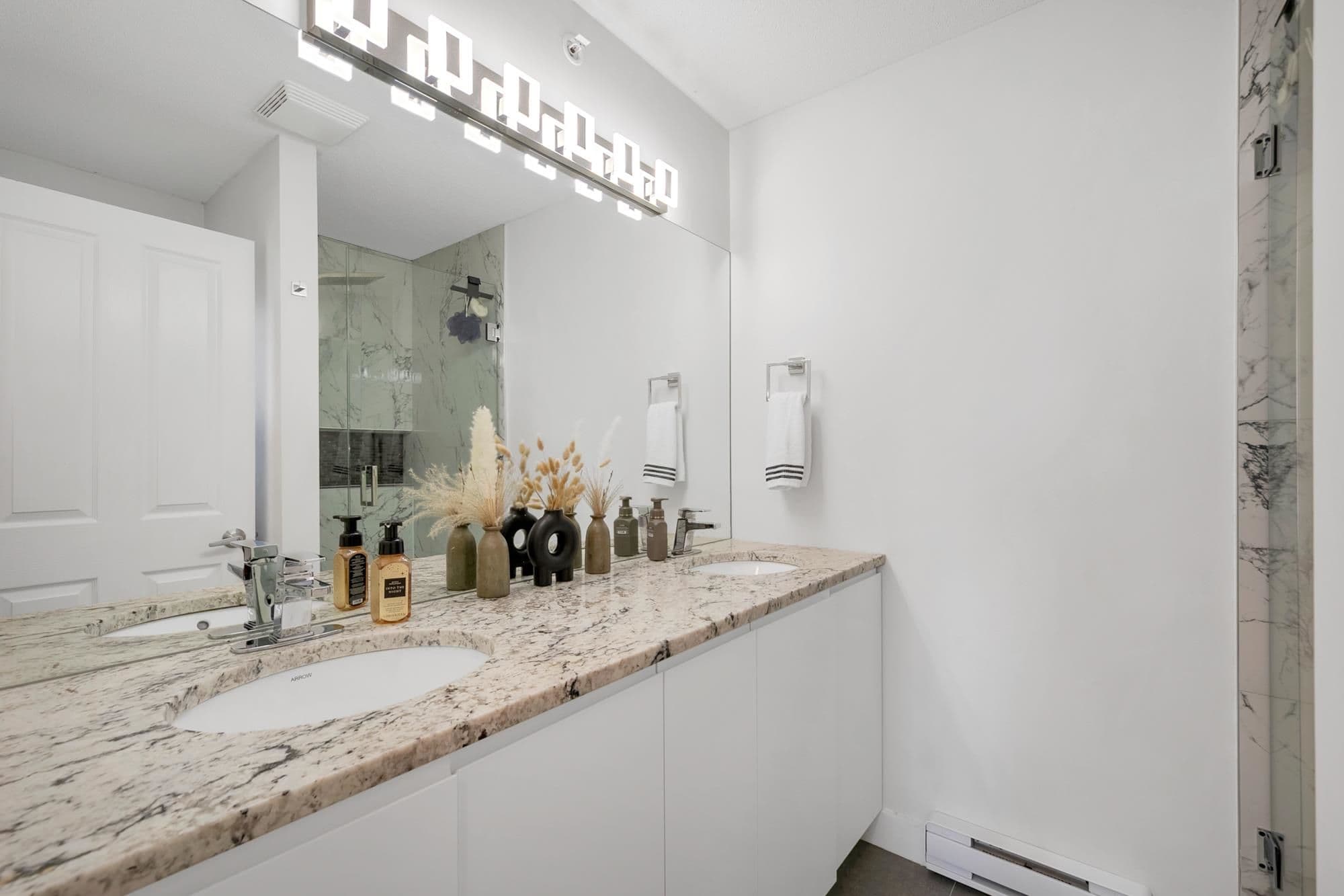 Property photo f024c3eb-e5df-431e-b379-94aa5b24270a
