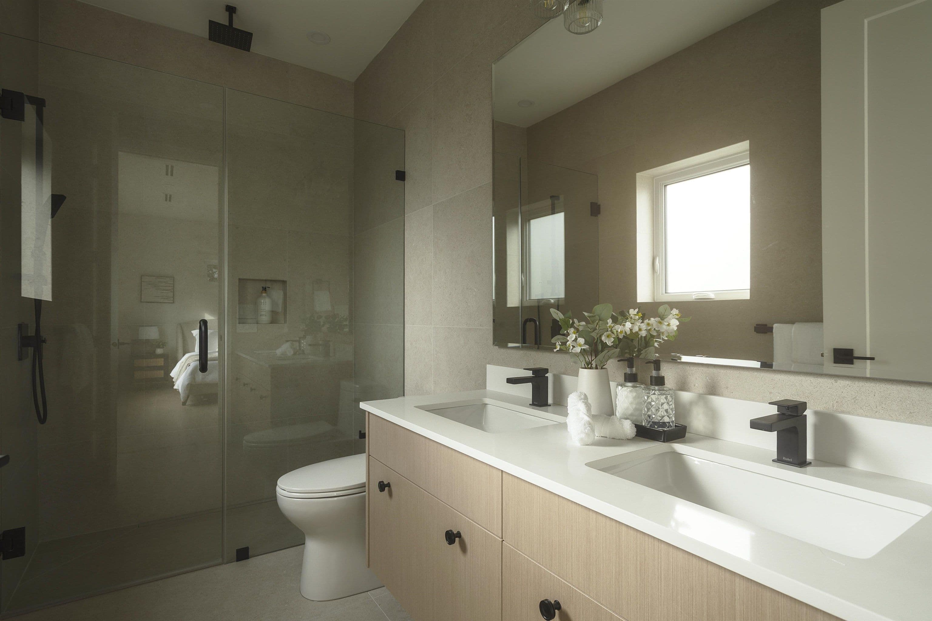 Property photo f21d84f7-9ccb-43eb-bc71-788ea0224c96