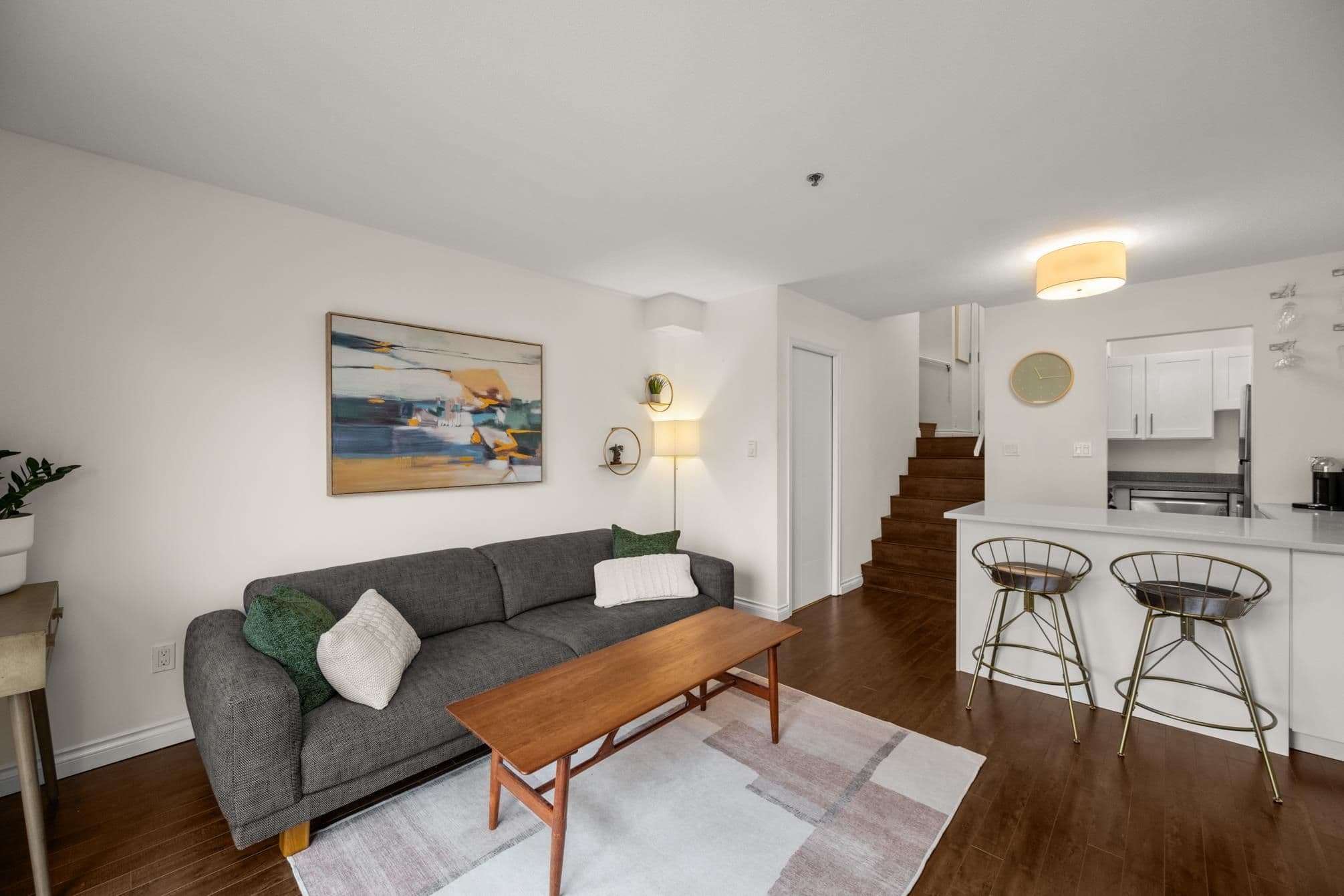 Property photo f319e801-8755-4e05-9d5c-2c56f178ac89
