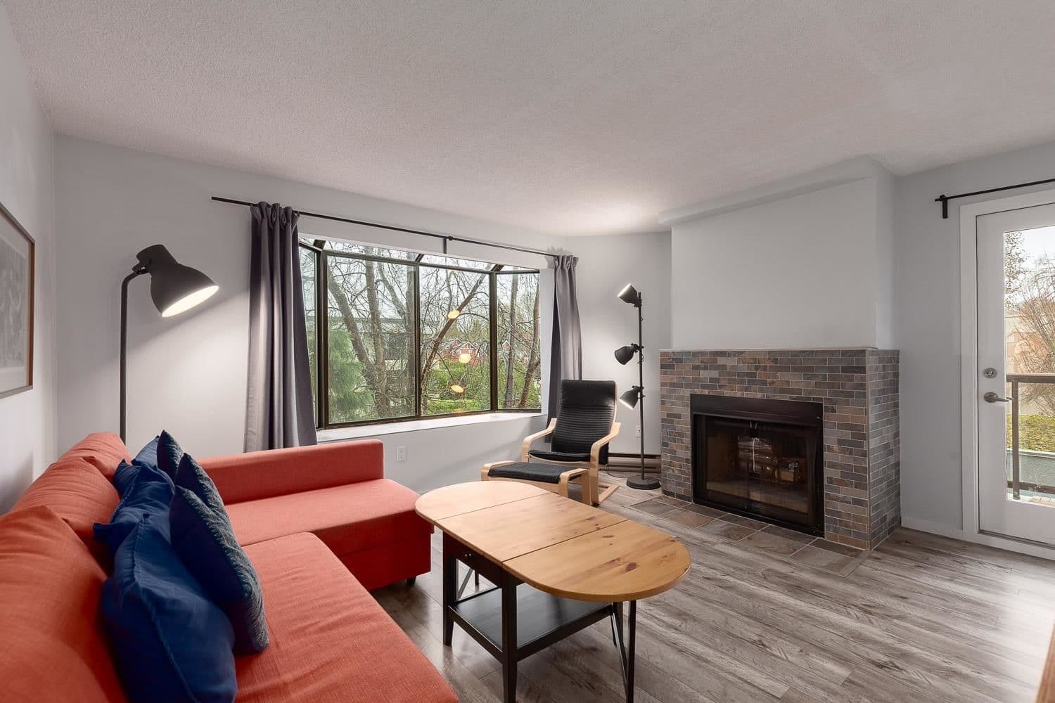 Property photo f403fd8c-25ce-4286-8ced-f37e650e8735