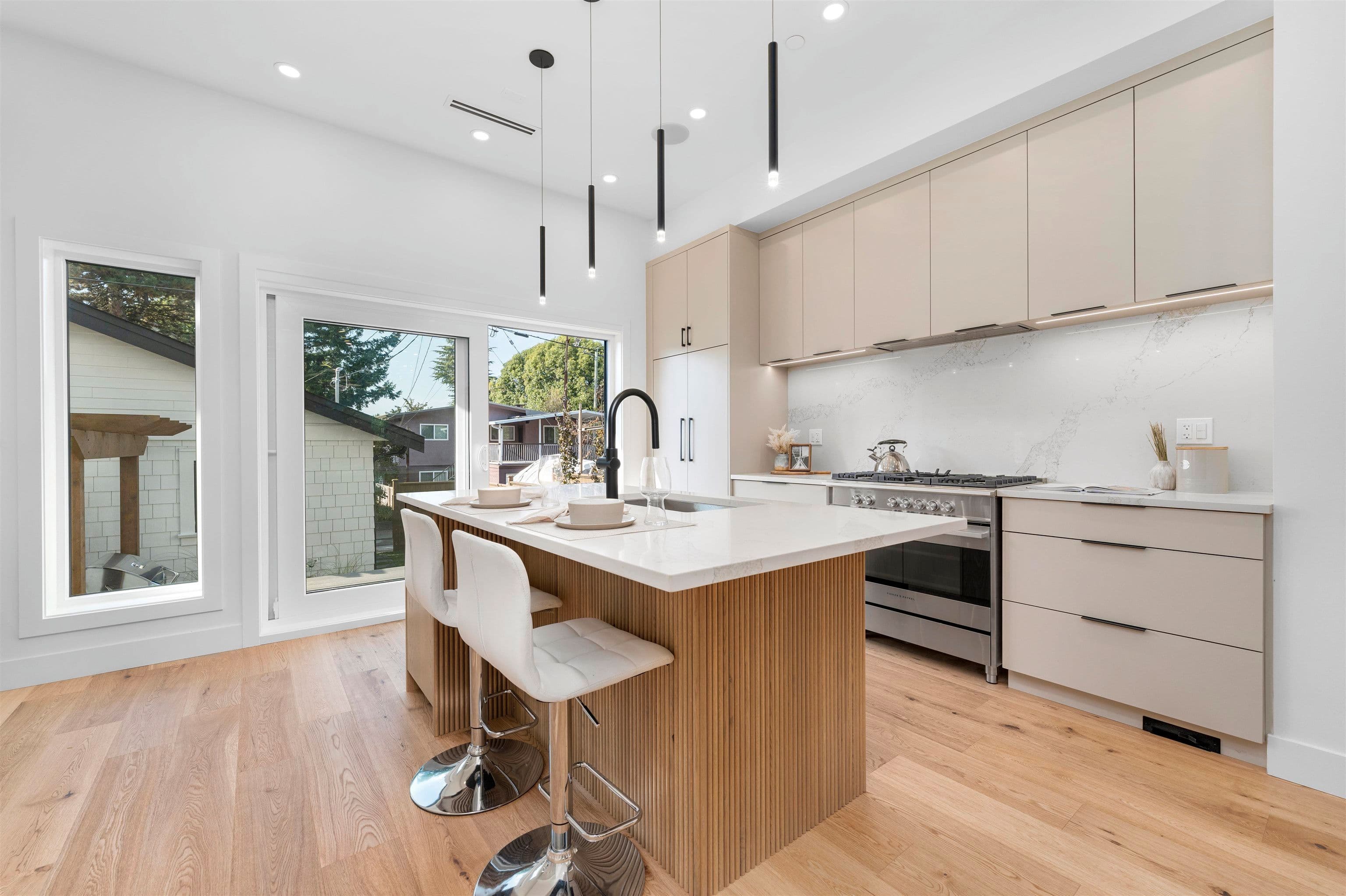 Property photo f42d001a-37f9-47c9-8a62-e12533ba8a17