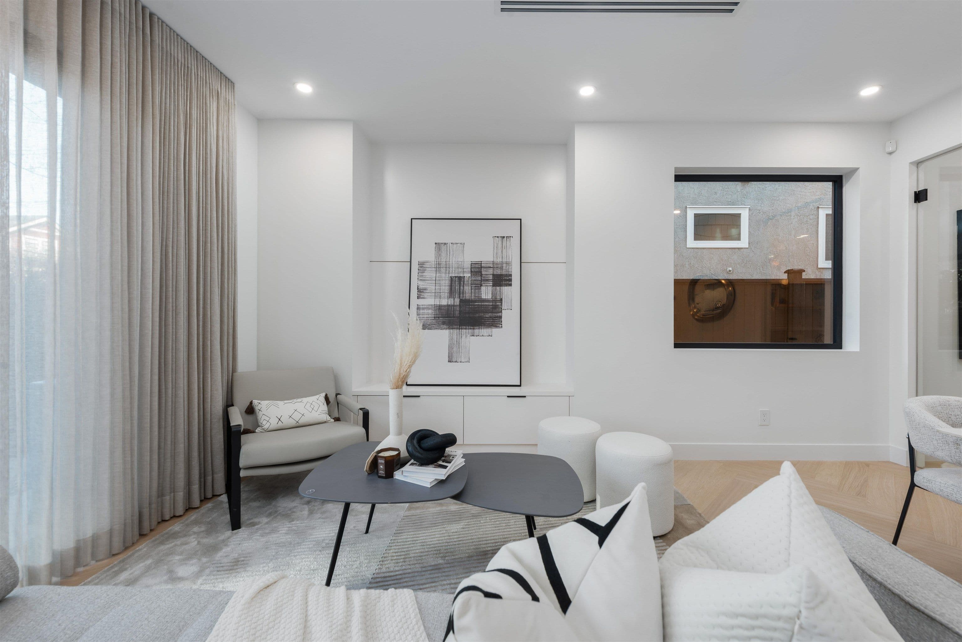 Property photo f4c16bb4-1c5b-4209-a33b-48c6a06ca975