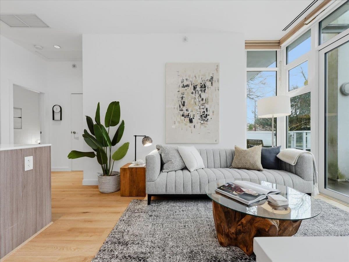 Property photo f544e243-0508-4f47-874b-ac024543790b