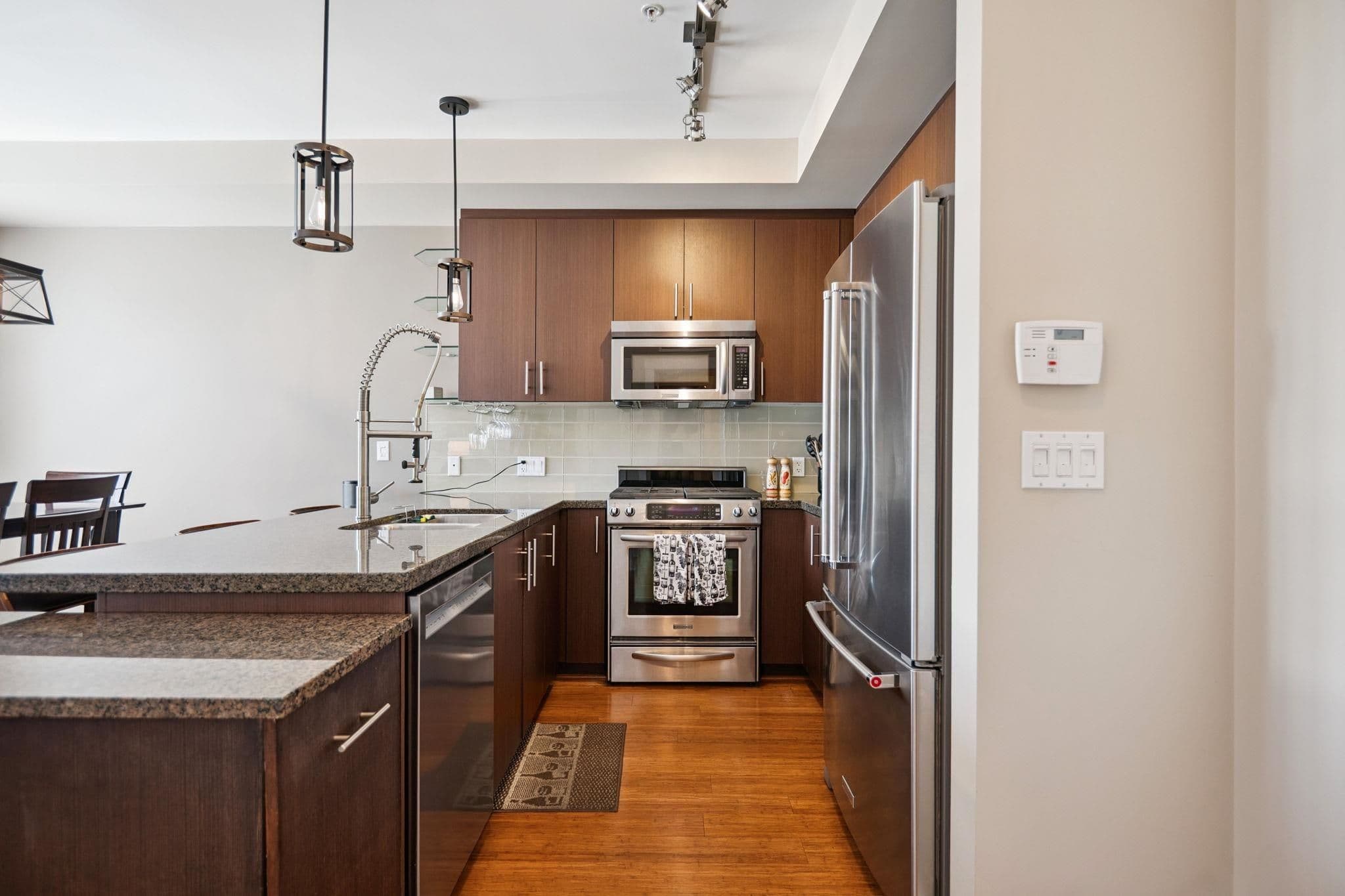 Property photo f7aee497-d363-4108-8651-cd13f001ac36