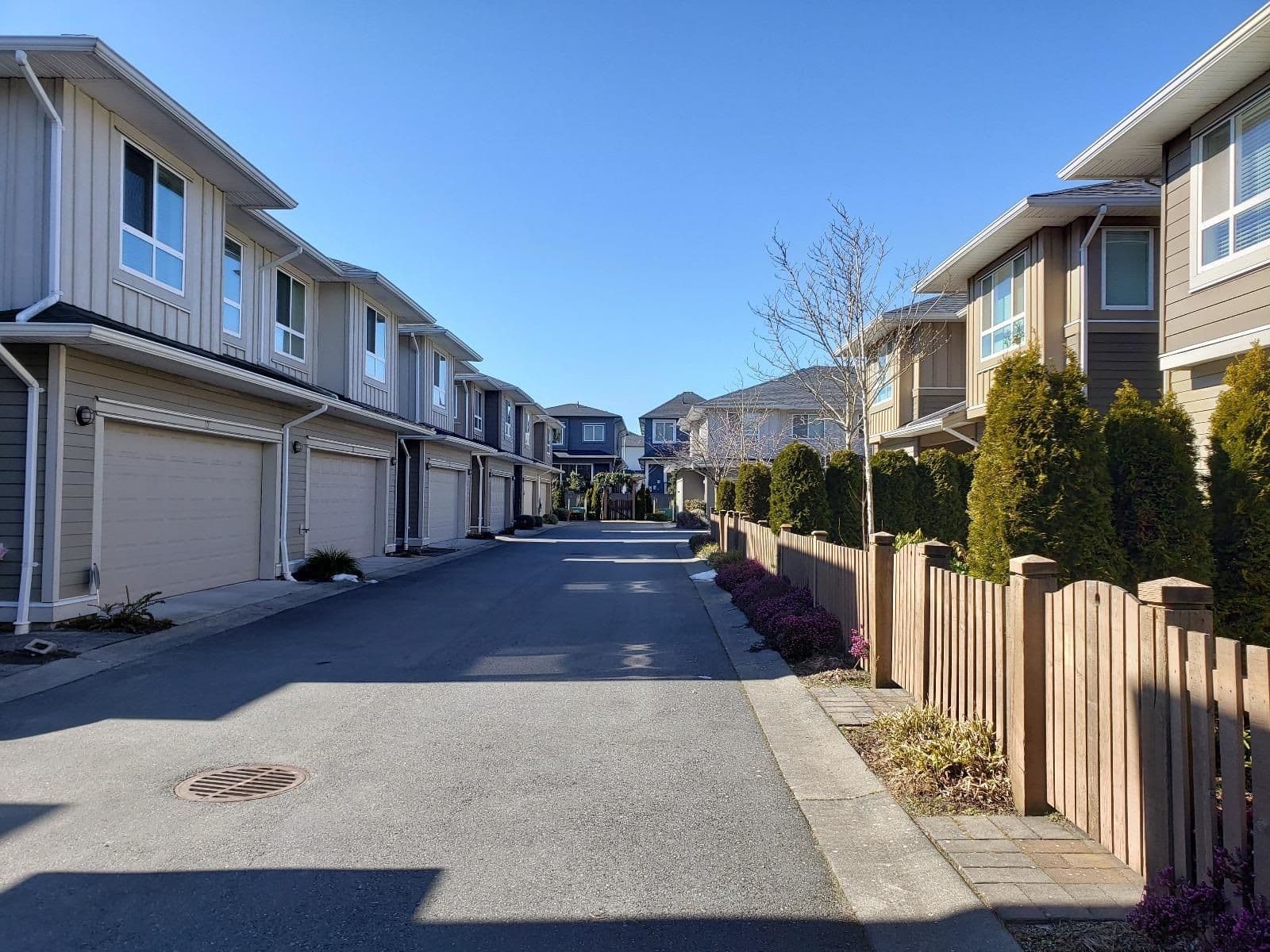 Property photo f8129b7e-e47b-4091-8942-0443130a4402