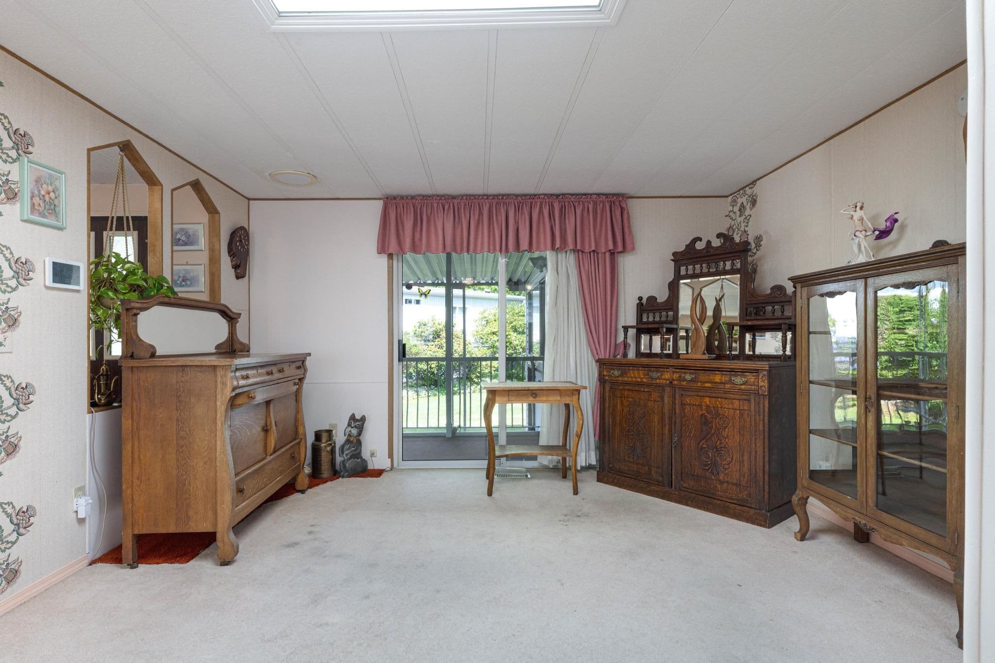 Property photo f9772734-9e51-4f1c-b889-933b8f08f63c