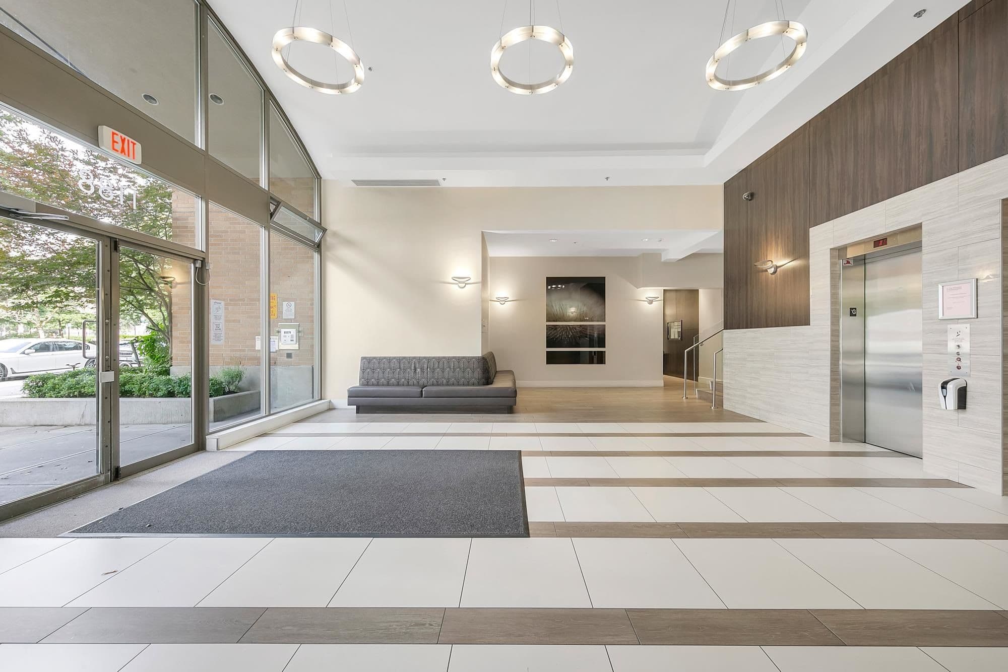 Property photo fd0b10e3-2f53-4038-a645-6b7b8eebd540