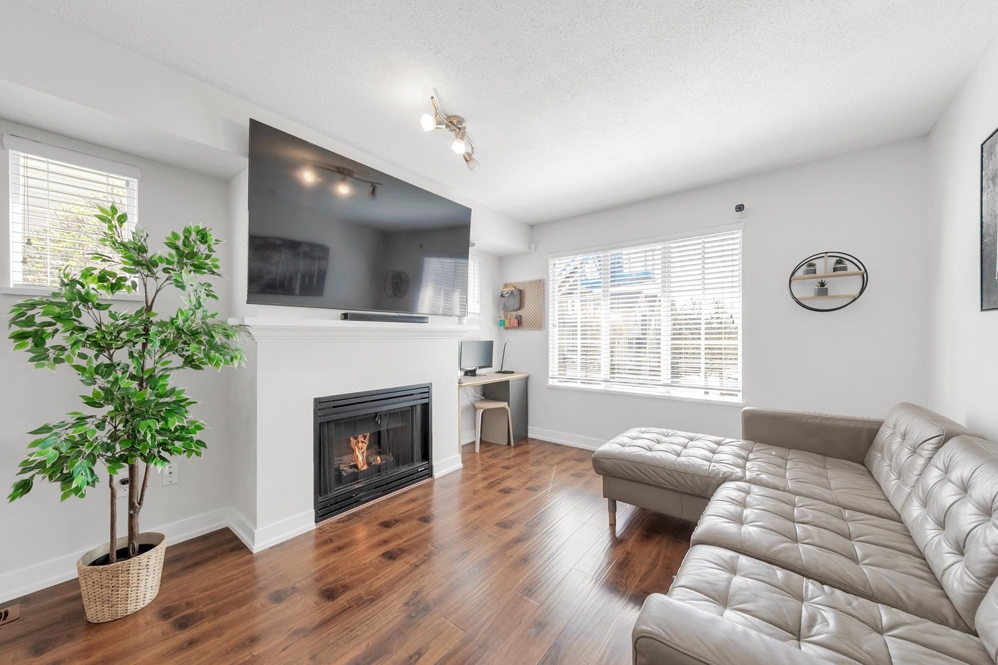 Property photo fe011705-f10e-42a8-bd2a-a995b75235b7