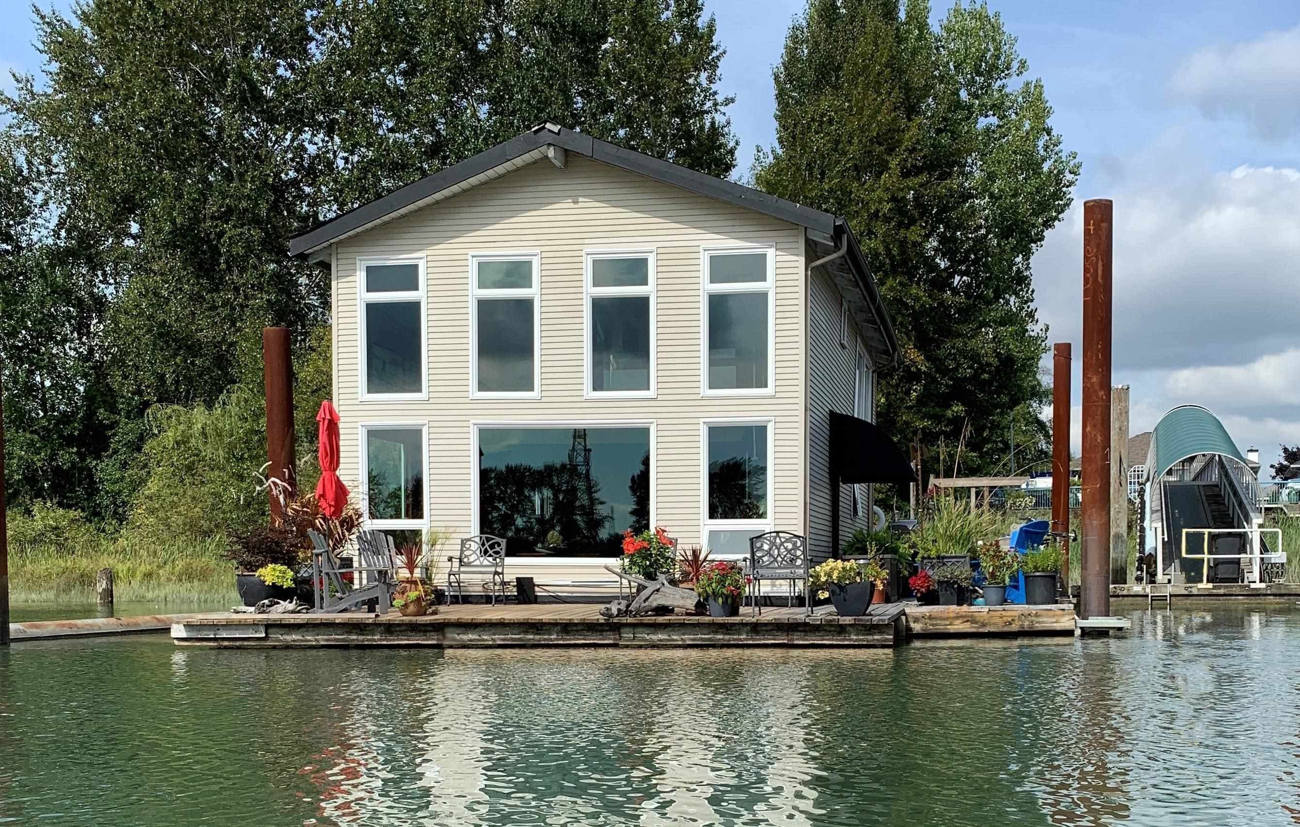Property photo ffd52924-81bb-4780-8c44-ca98938d55fc