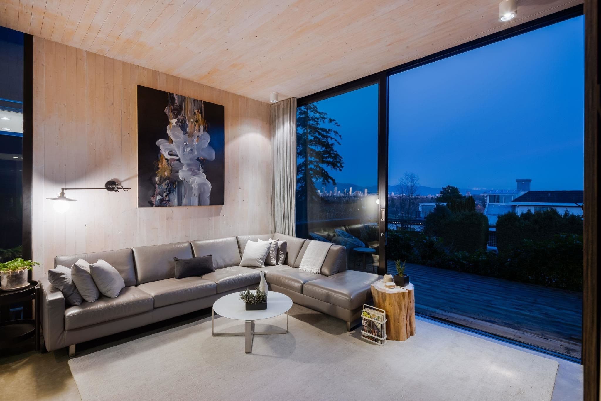 Property photo 81598401-39ff-4bb0-95b7-898a83e9f3eb