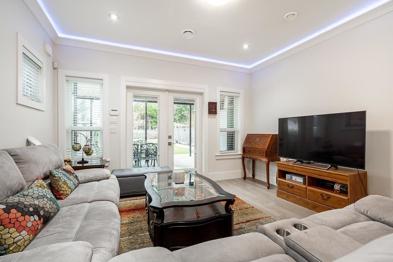 Property photo 64c19206-b8ea-4e85-bf9b-6244354a7f8c