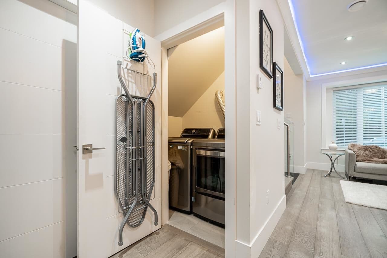Property photo aebc9358-eb2a-4e9f-9aea-8e18690e590e