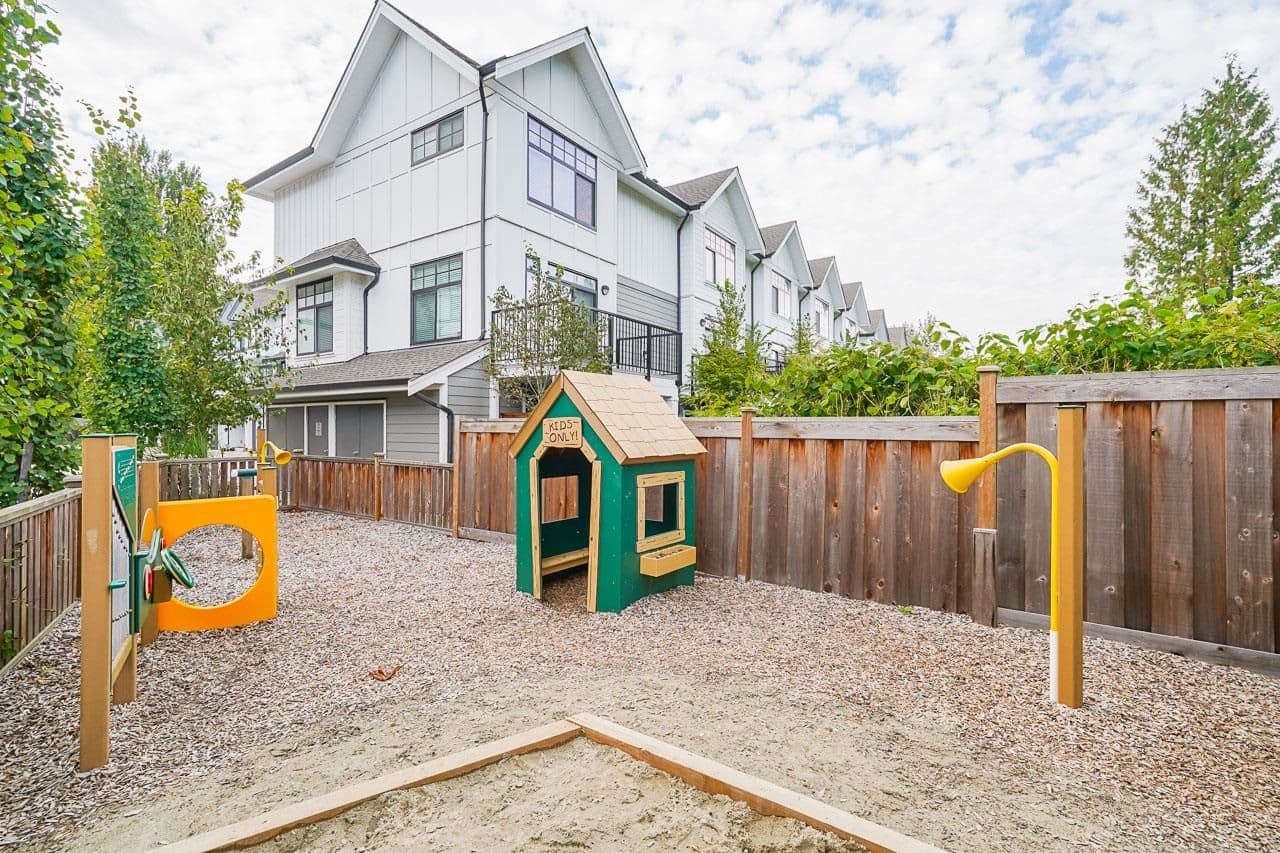 Property photo fcfa76bc-1358-42fd-8da2-e276d1ceaba3