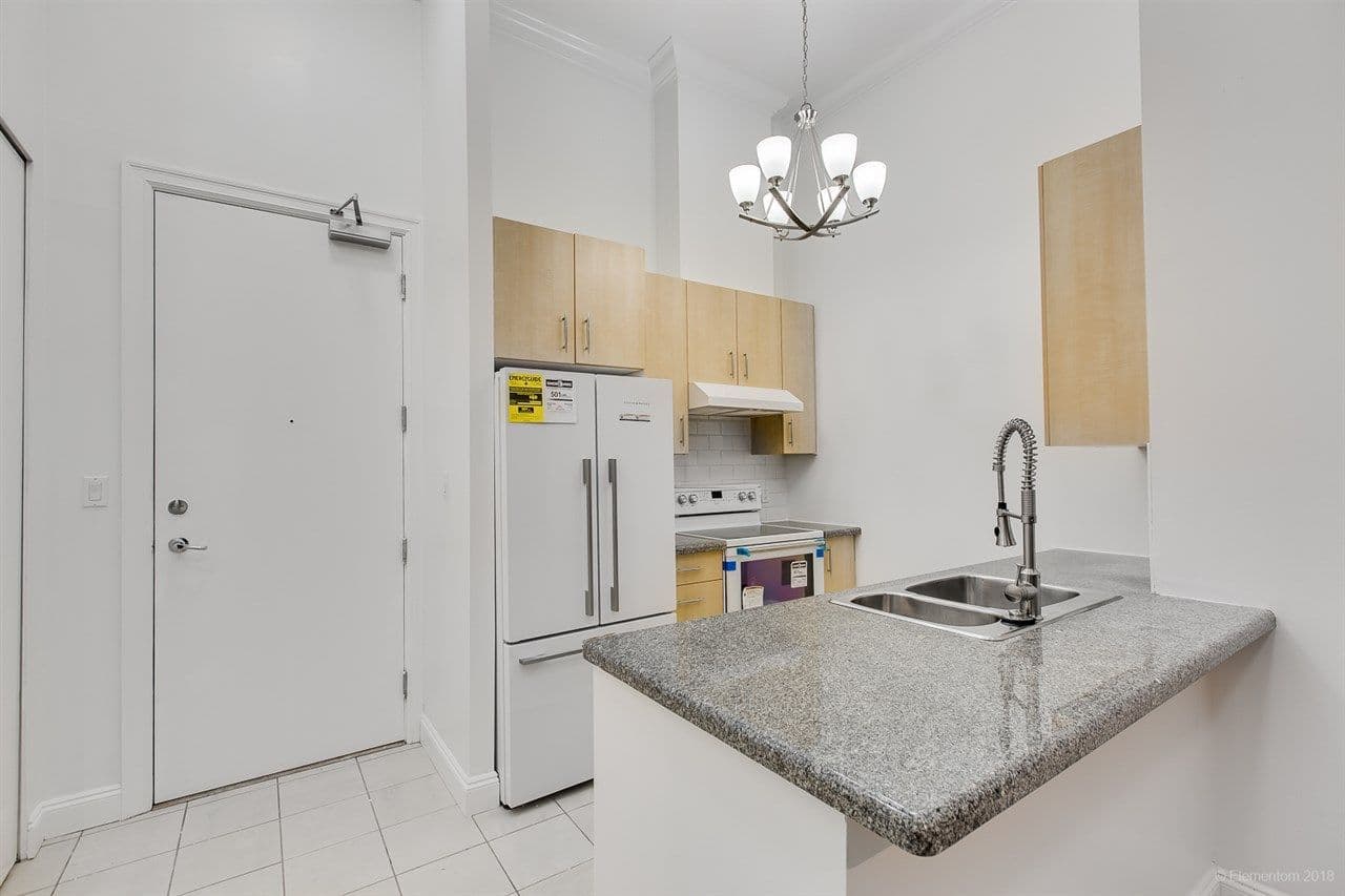 Property photo b6e0ce49-be63-4451-8229-7341c619e73f