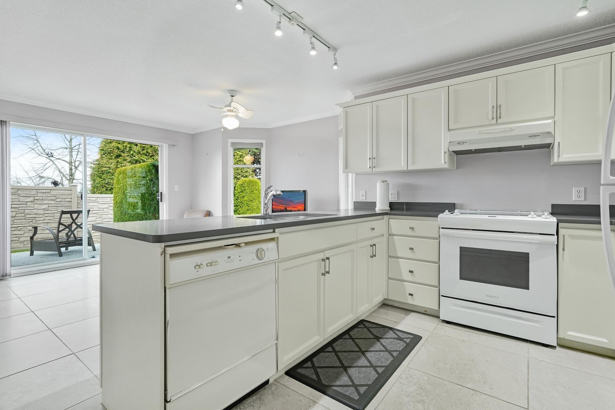 Property photo 154f3ac6-ccc3-4ec5-bf55-09bf077577ac