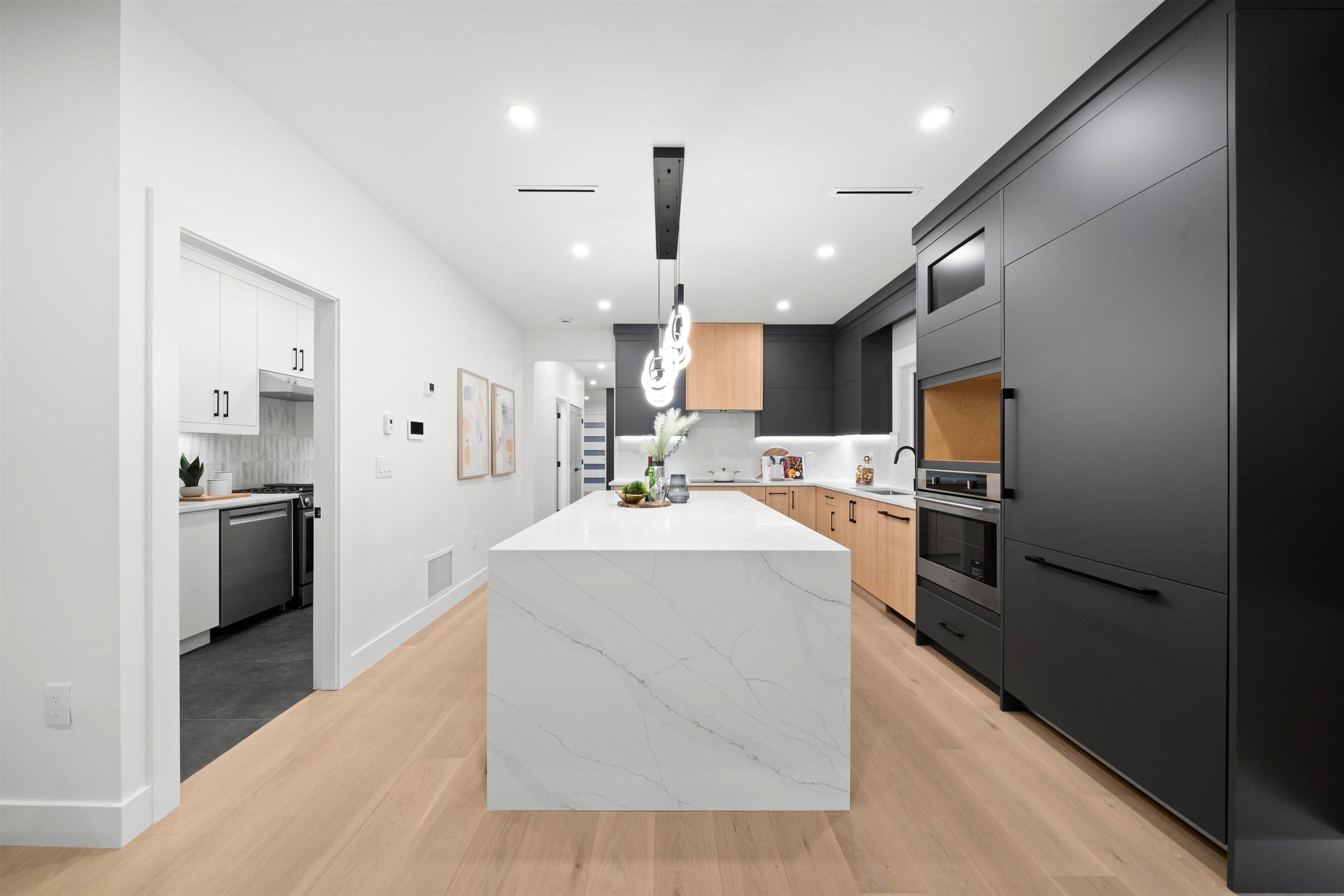 Property photo b7876076-59e9-4d08-b390-944264fe1350