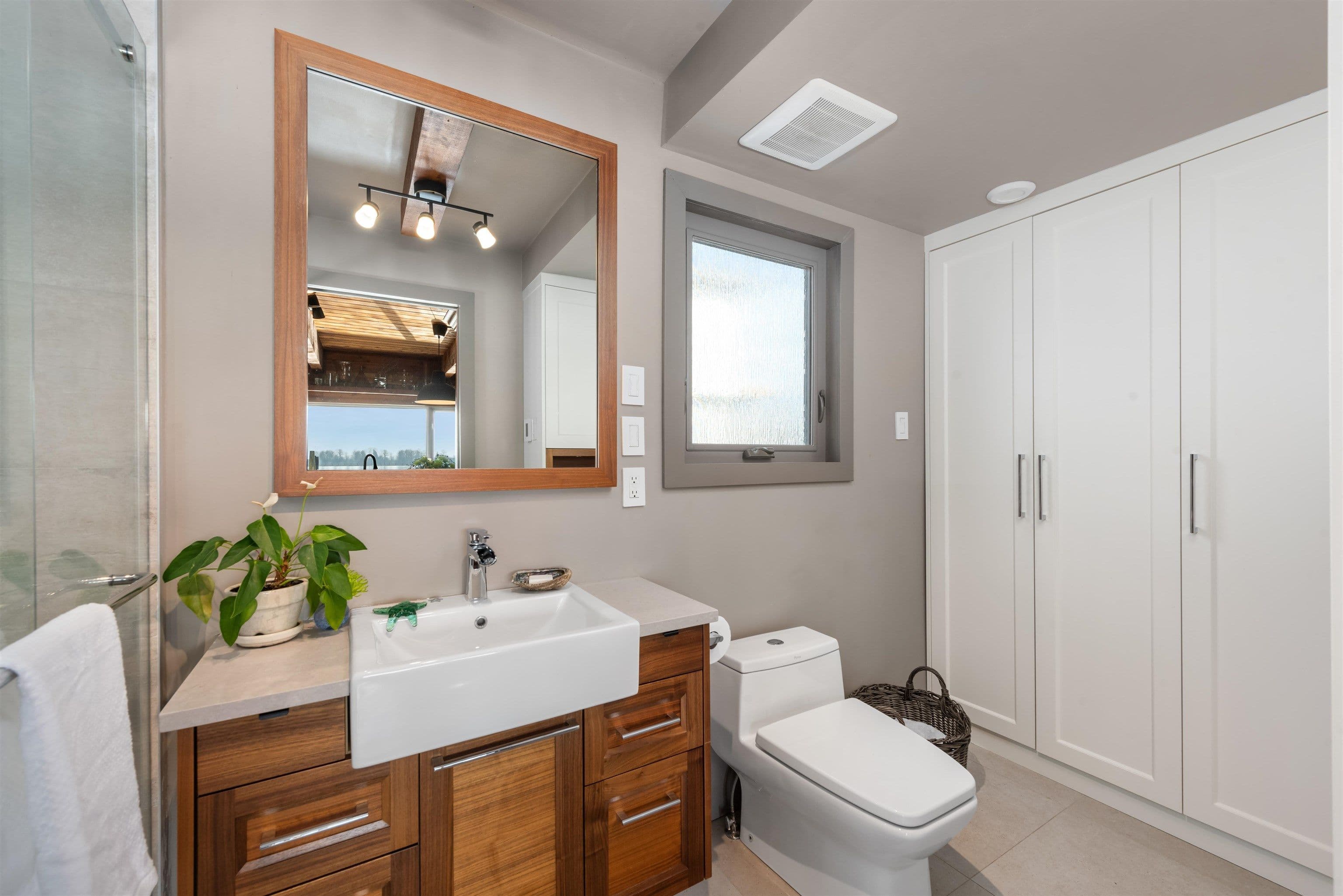 Property photo 67707204-befa-4d24-aa83-028541b09410