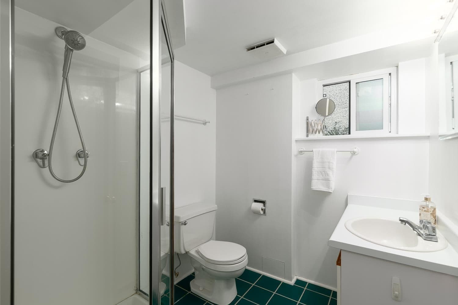 Property photo ddd9fd68-f9d4-49ca-94cd-348a9d8bf05e