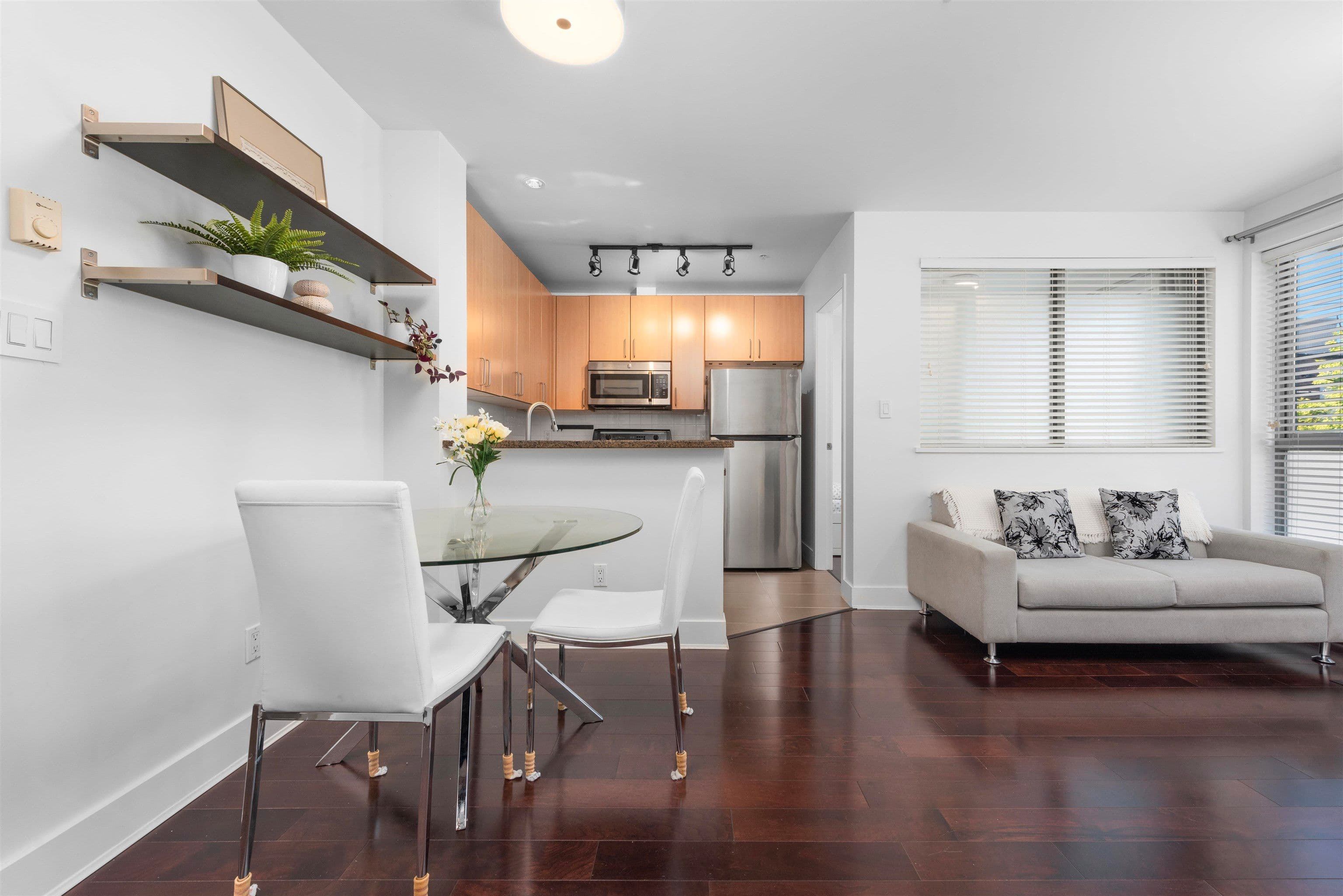 Property photo f8d19789-77eb-4796-a804-2b0c72d9a8d4