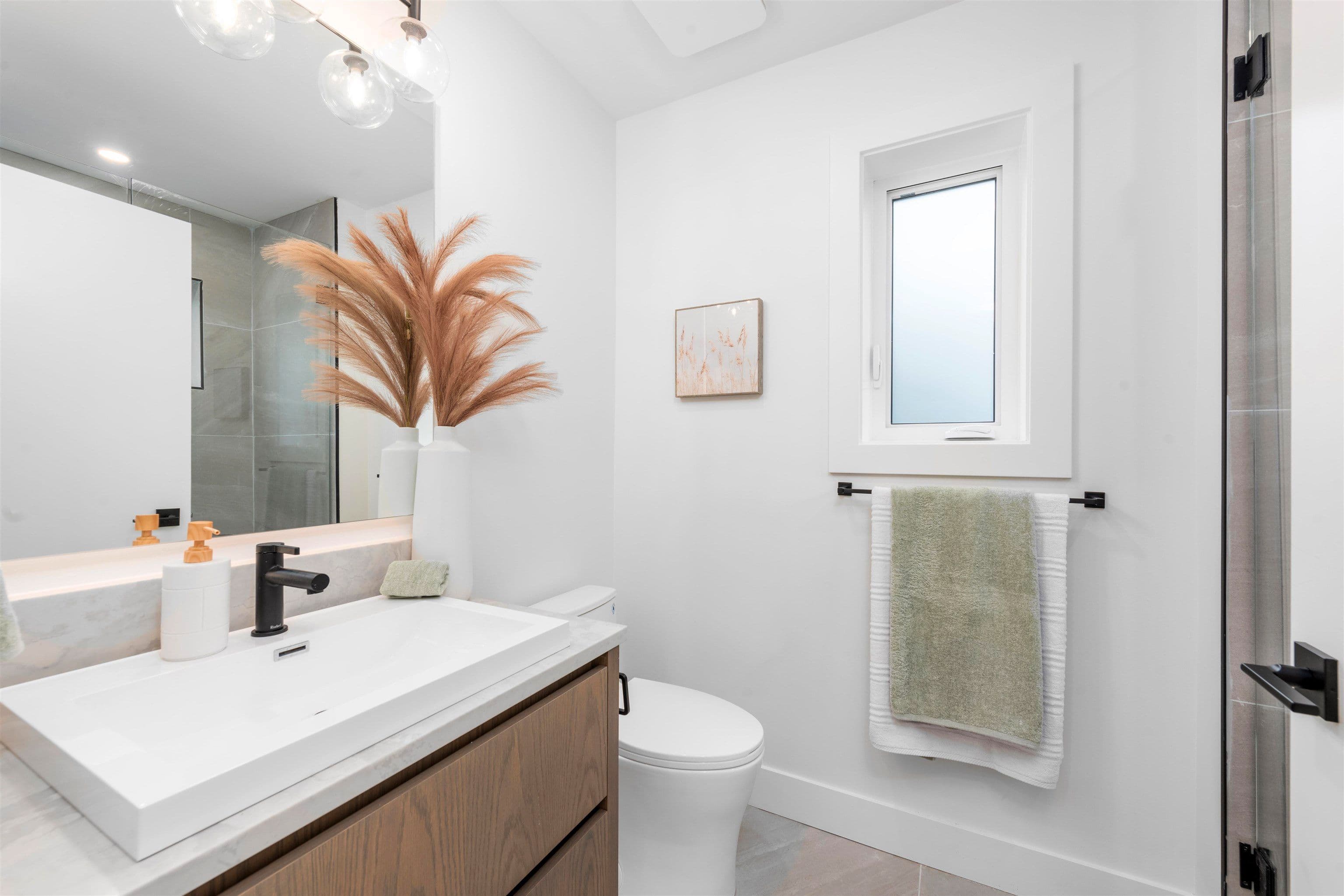 Property photo ef0ef4ac-8d82-4200-b46d-b3c57f1ec1de
