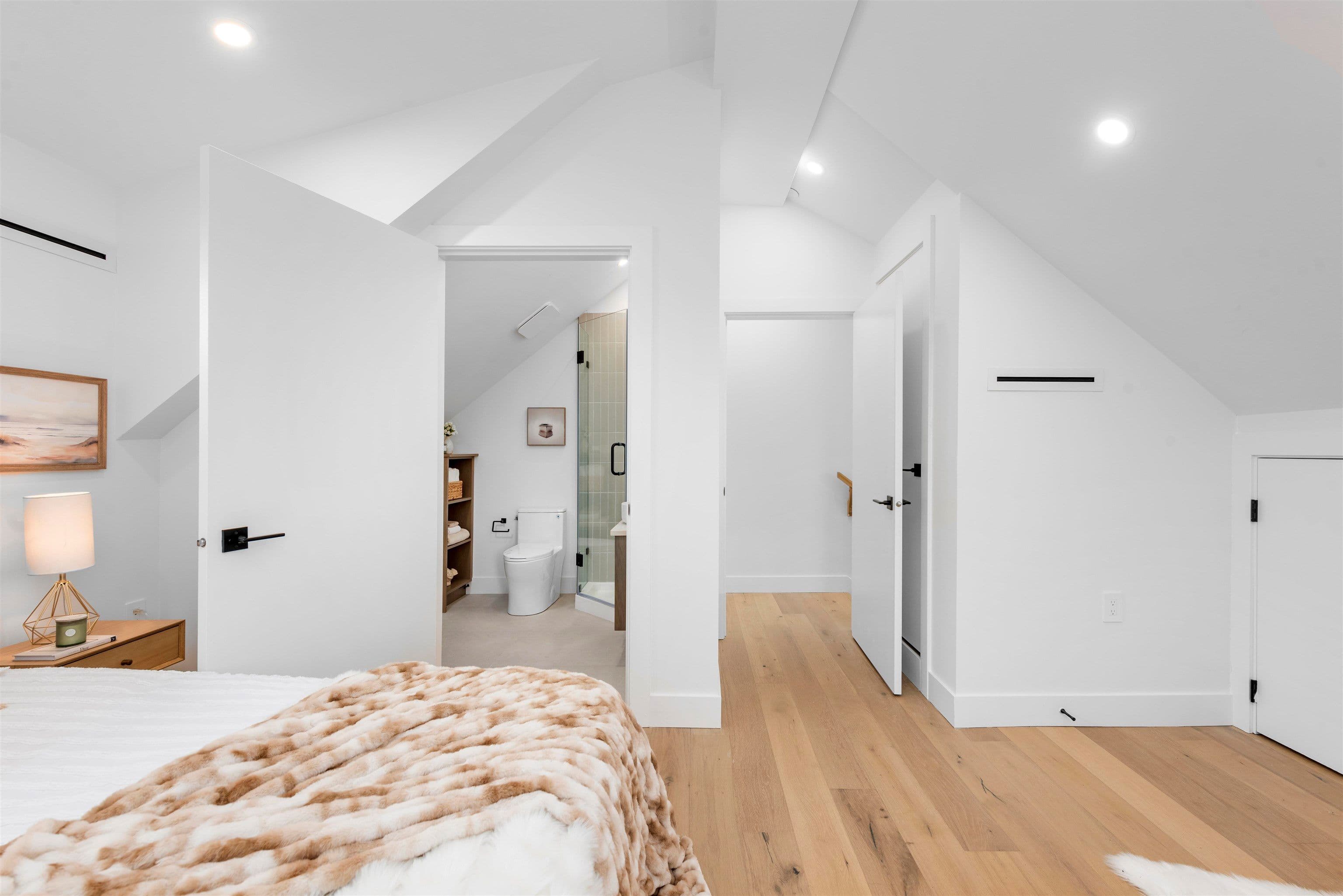 Property photo e16d27f7-0ee2-439c-bff4-44dbda61af35