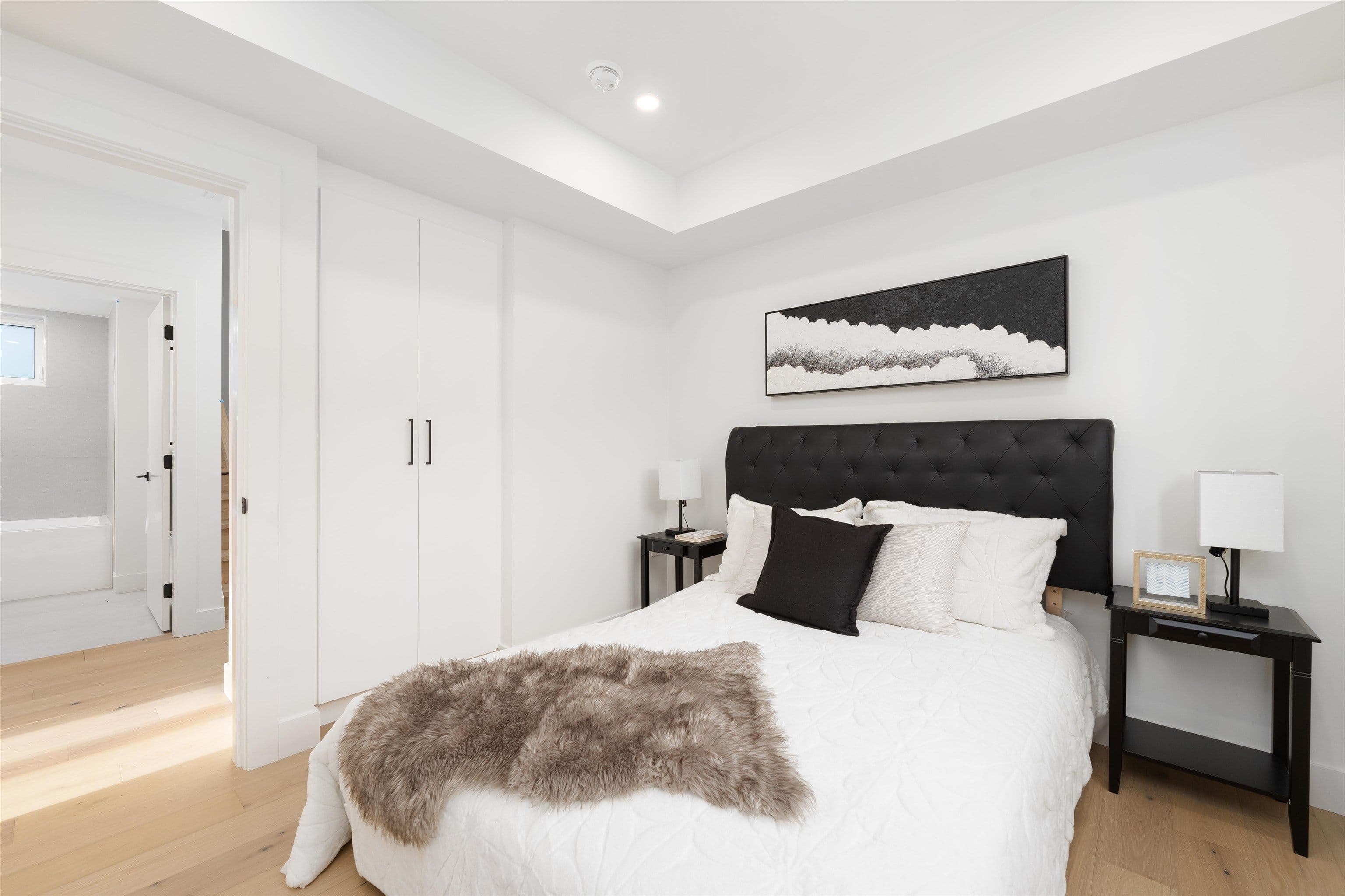 Property photo aab94b4b-7795-469d-b971-98482a8070fb