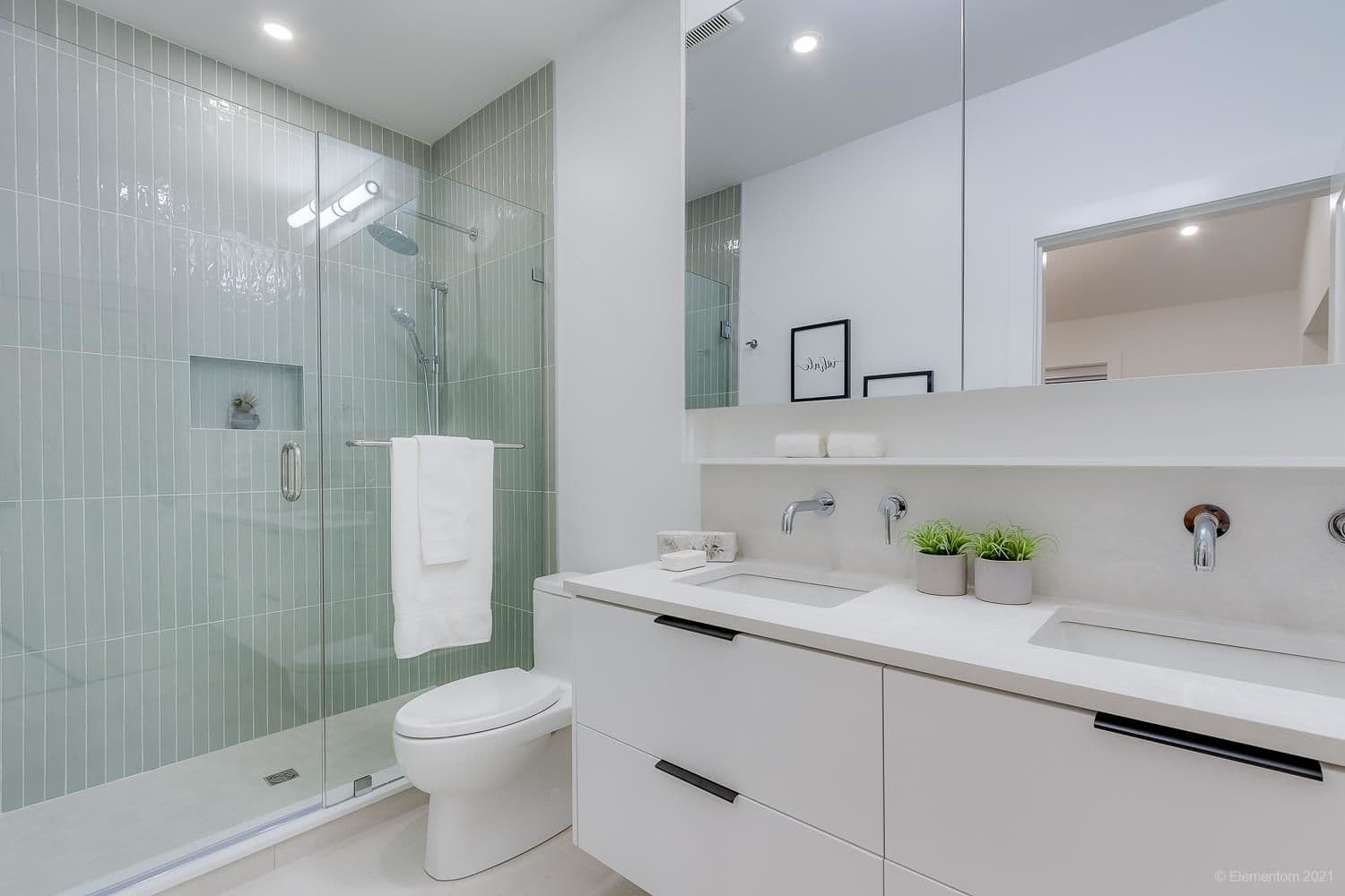 Property photo 092308ee-de39-4a32-b2bd-ebe2040bde27