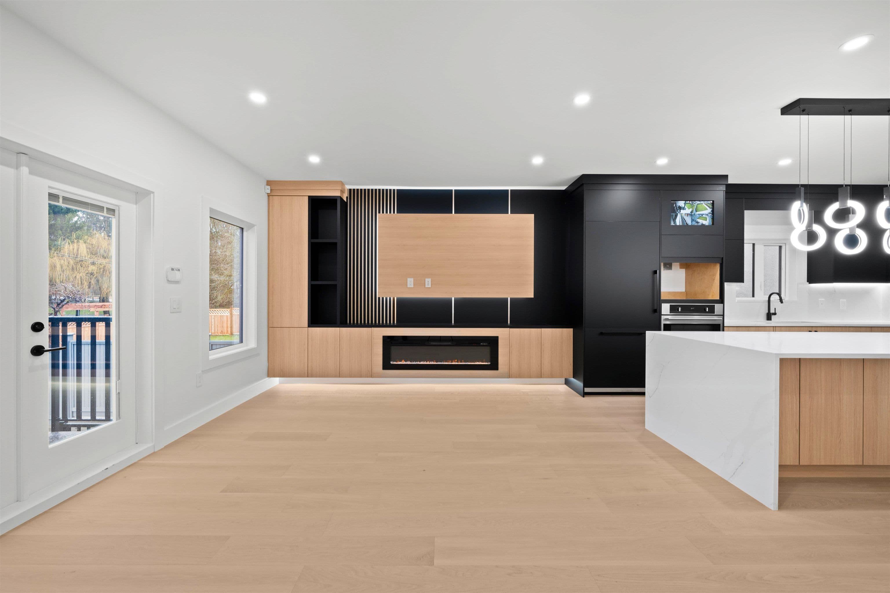 Property photo e4270f0f-2b42-4f19-a5de-25d79ce5428e
