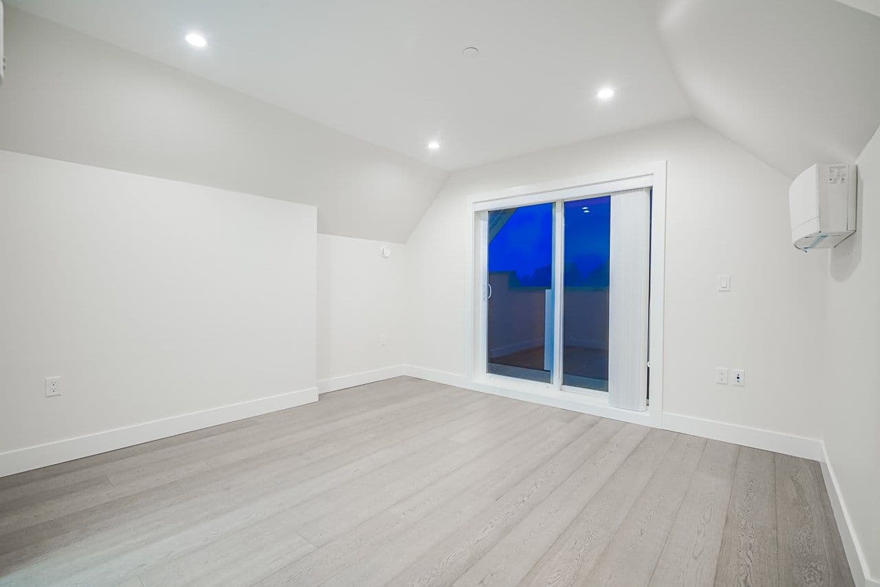 Property photo d71cb46b-a4f8-4b22-ad47-83ad6a149c77