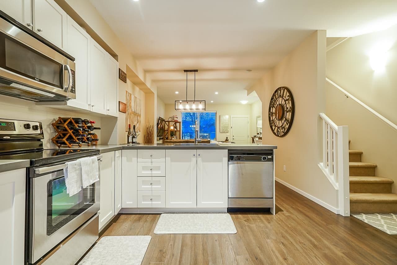 Property photo b6bbc0f4-4fb0-48b1-946e-95a2ee966583