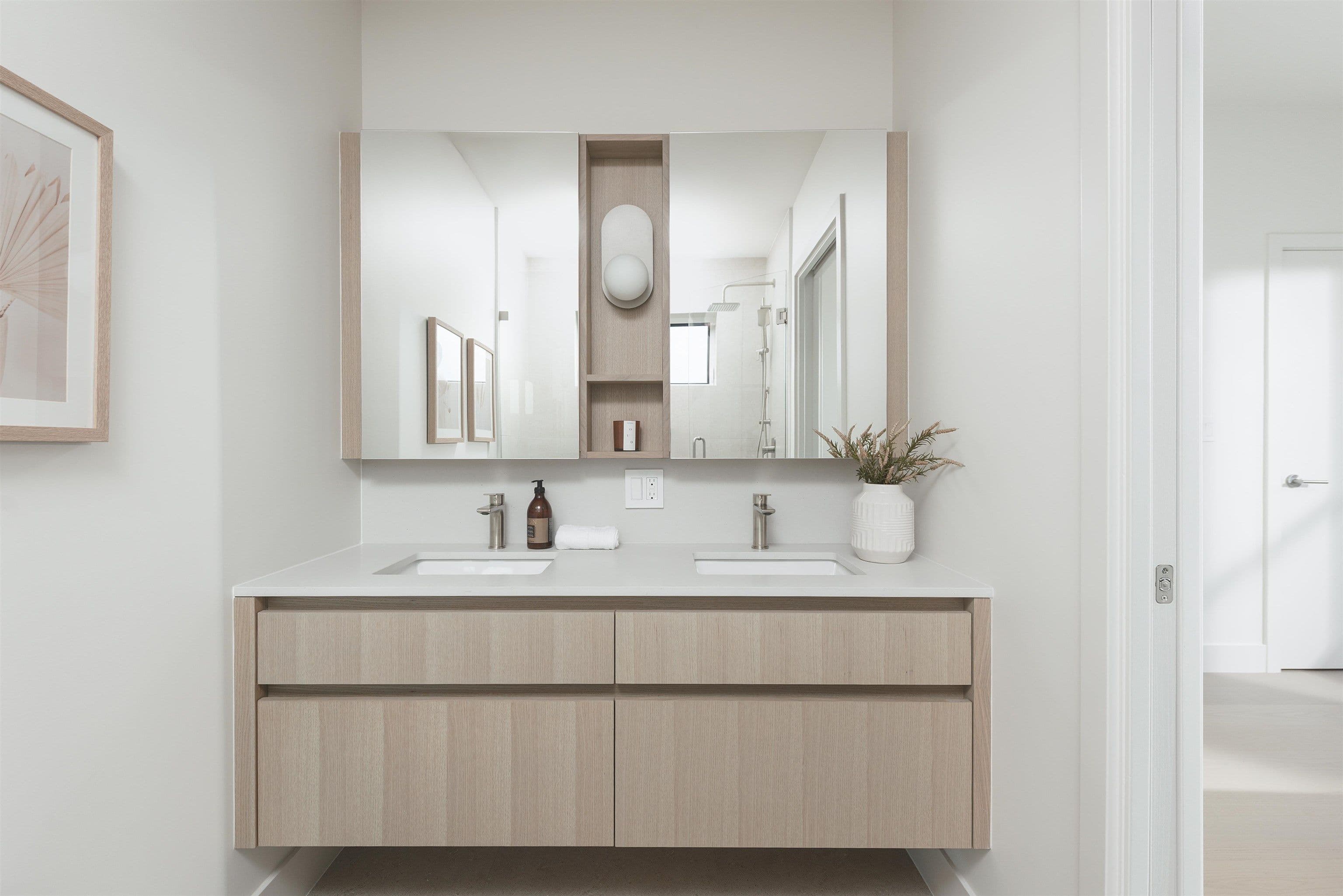 Property photo 25963808-bd9c-4ba6-97d8-e94fe42a9d4d