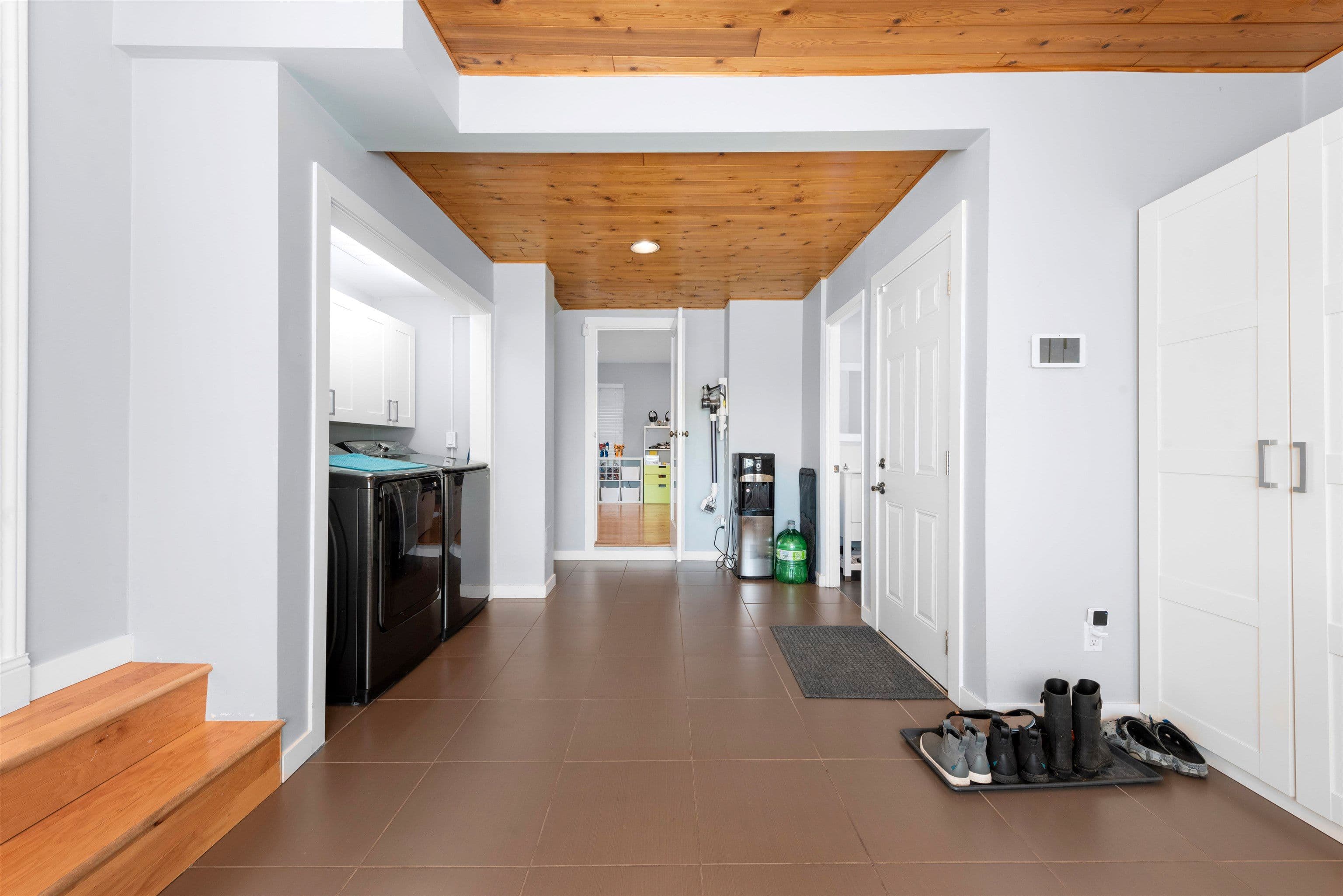 Property photo 8f35f5bf-5f1b-4654-b499-3a1ac2143e42