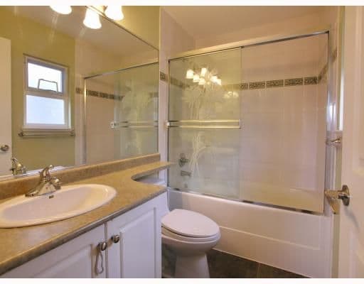 Property photo d312f1a4-e759-45df-abcd-eff940253f75