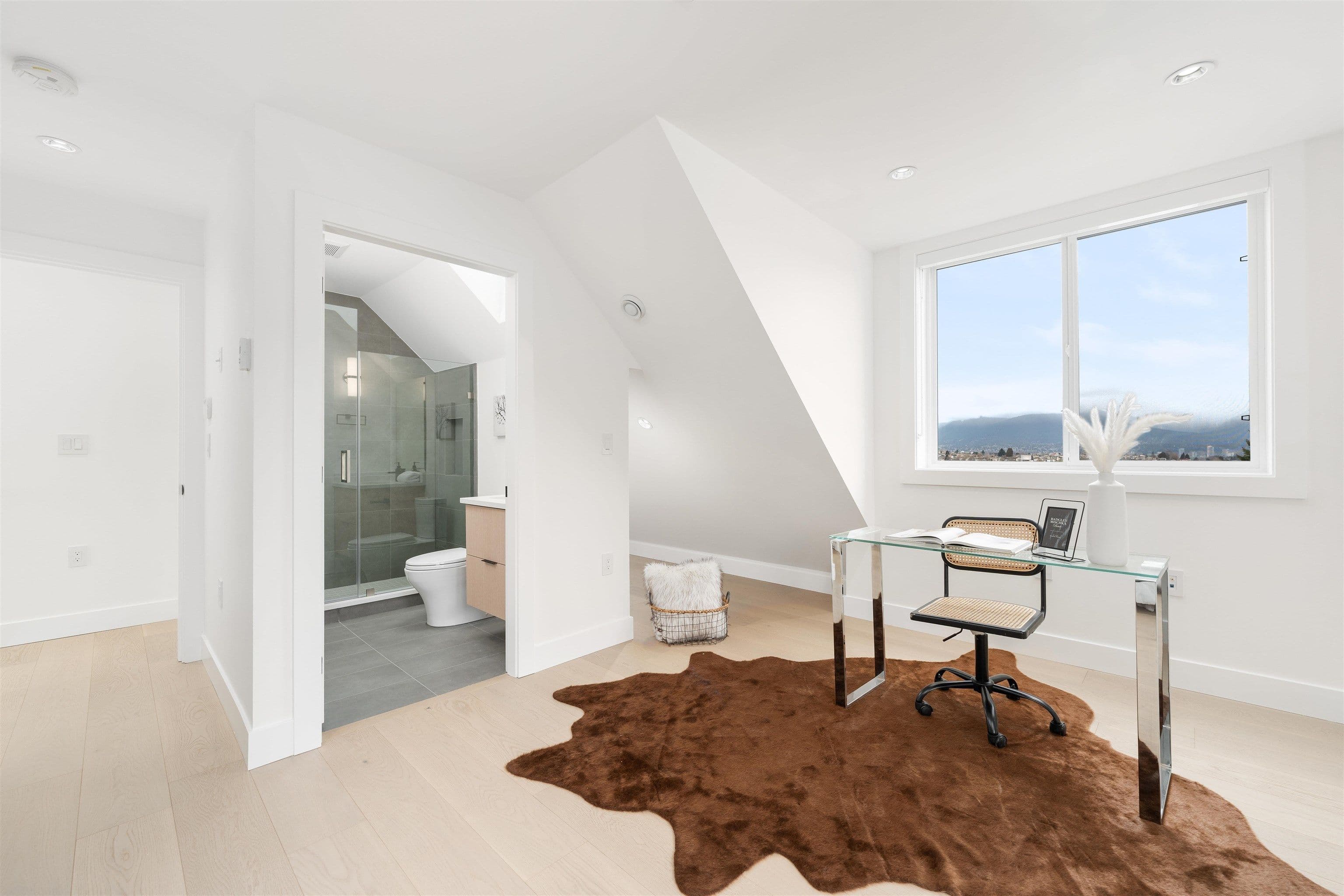 Property photo e2307236-92be-46c4-afd5-569c8ea6c579