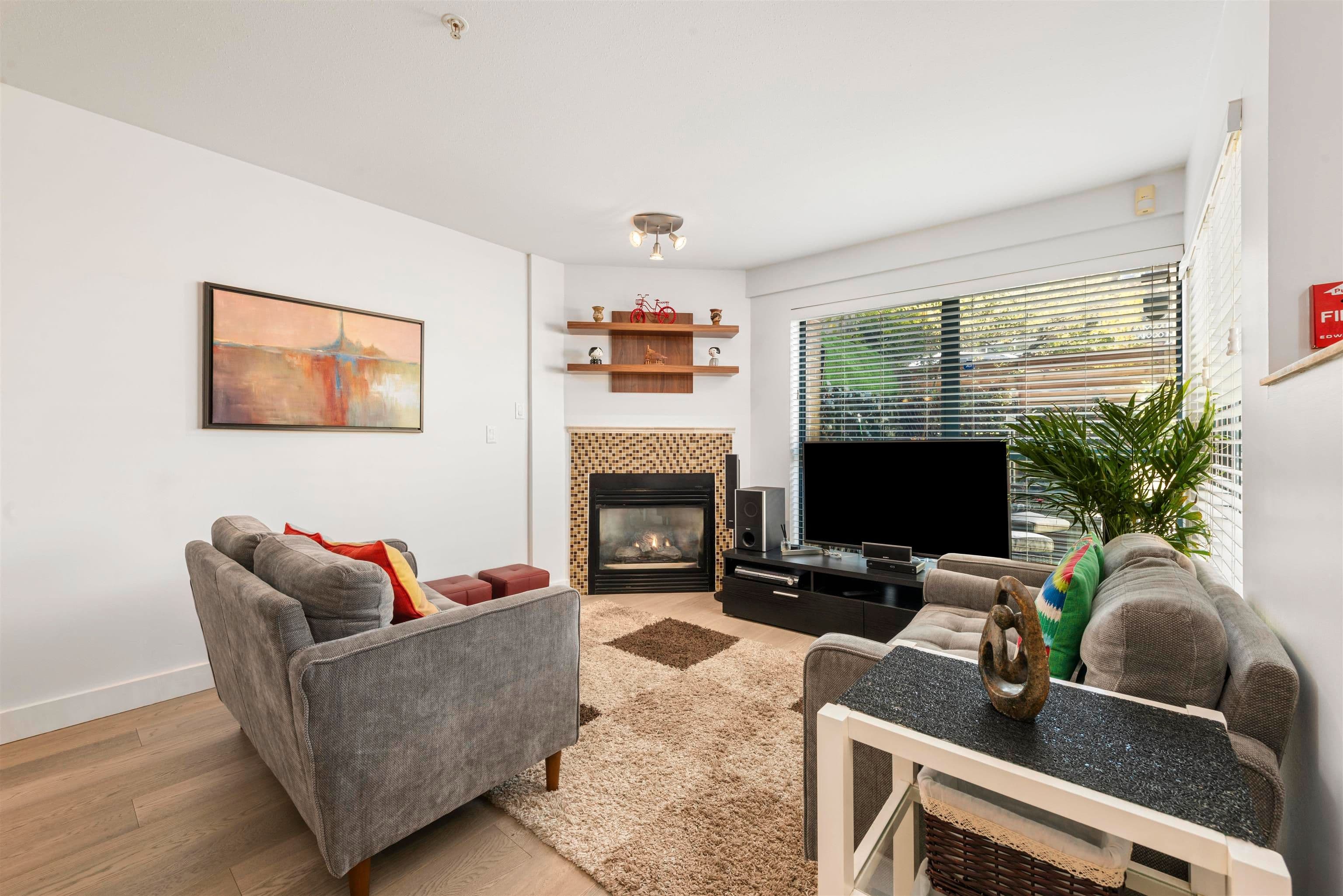 Property photo b45c4fac-0730-48b0-96ac-368c7627930f
