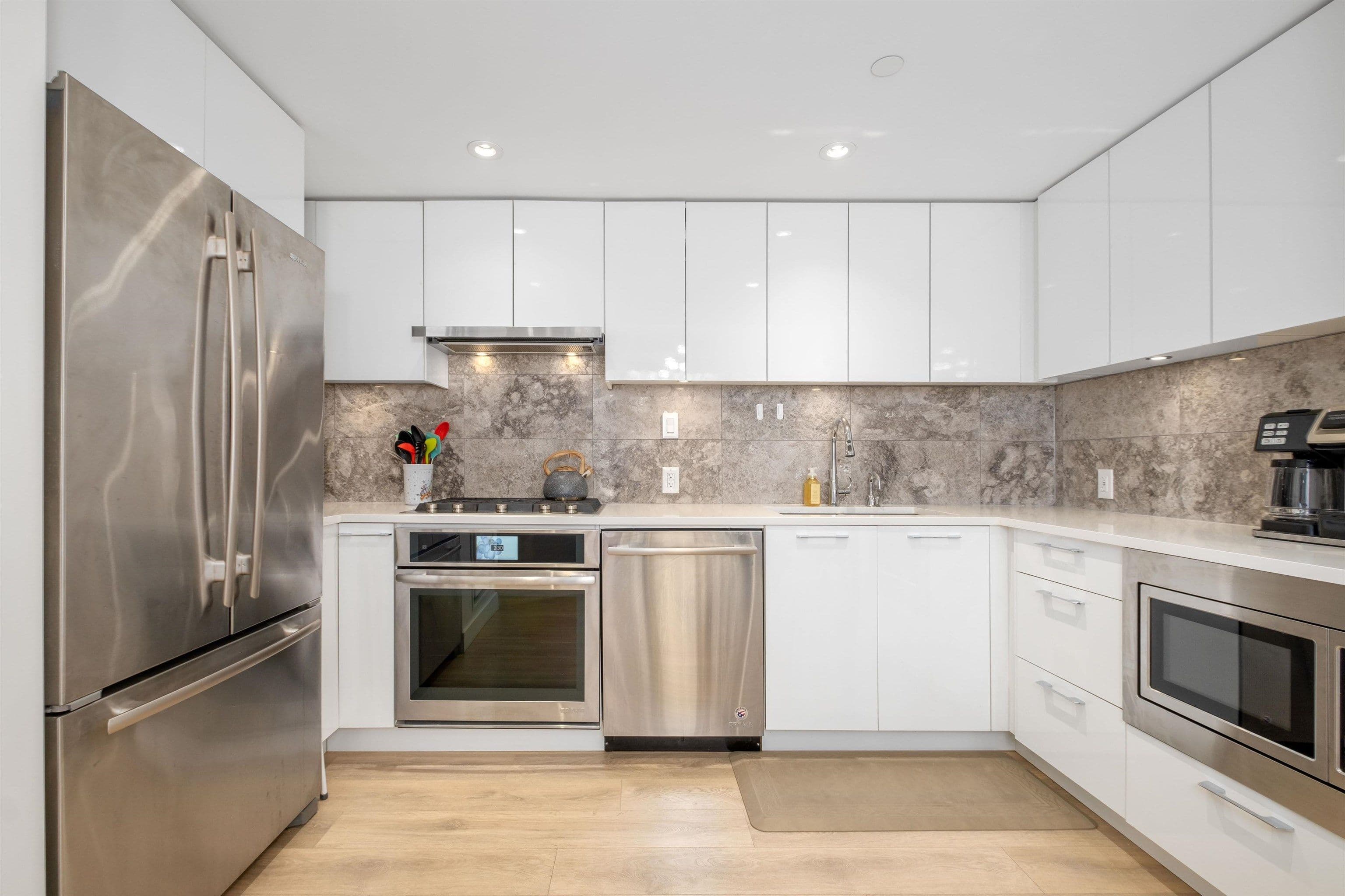 Property photo 3a1cd260-0af1-4444-ba1d-24a927a17f65