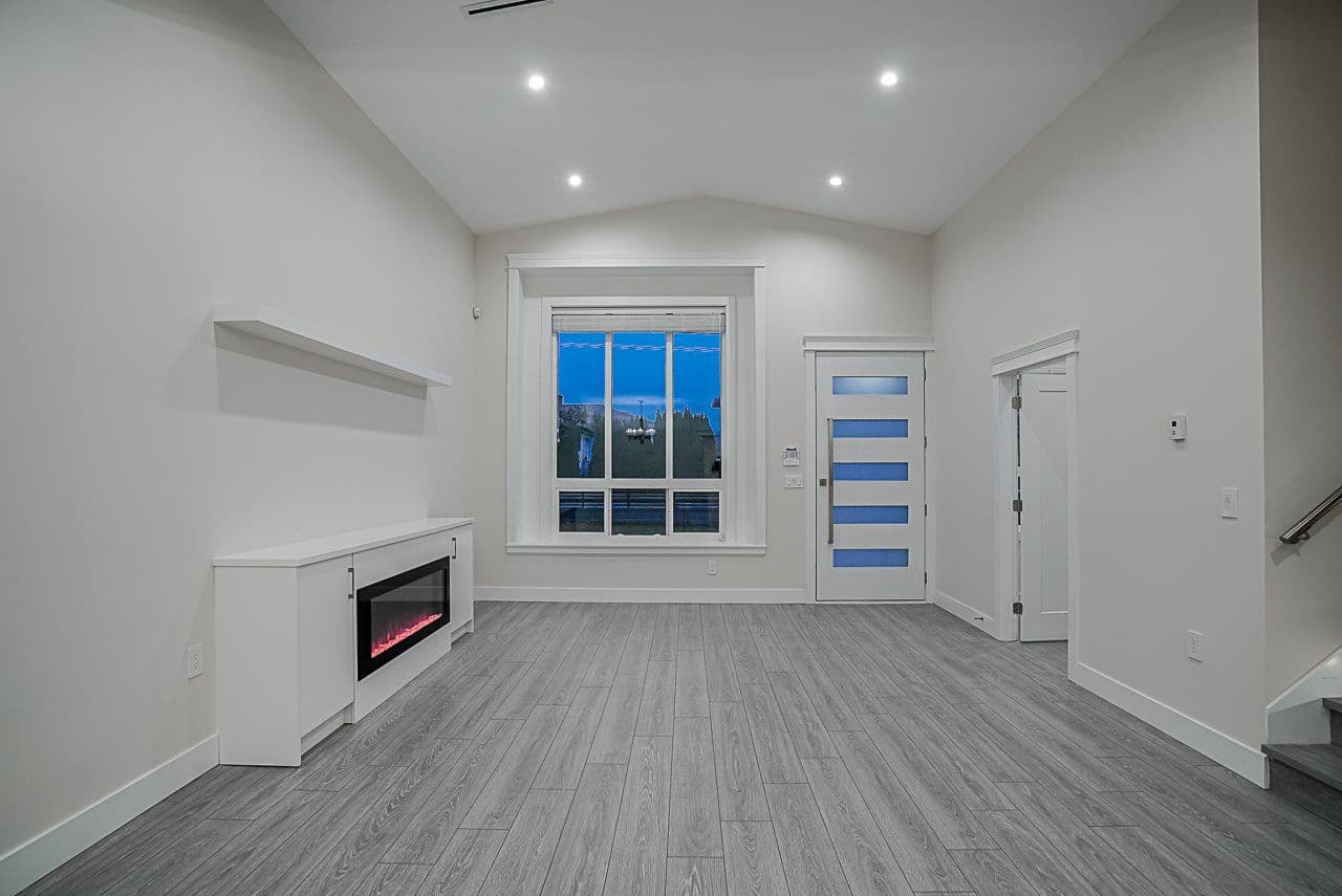Property photo 51f92fa3-7558-4005-a8eb-ba0c1307a6c0