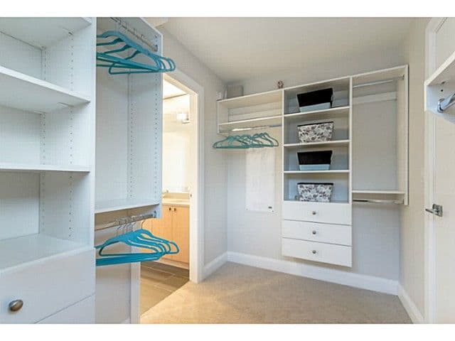 Property photo b04f51c7-2e47-40ba-a20e-598f335bdd56