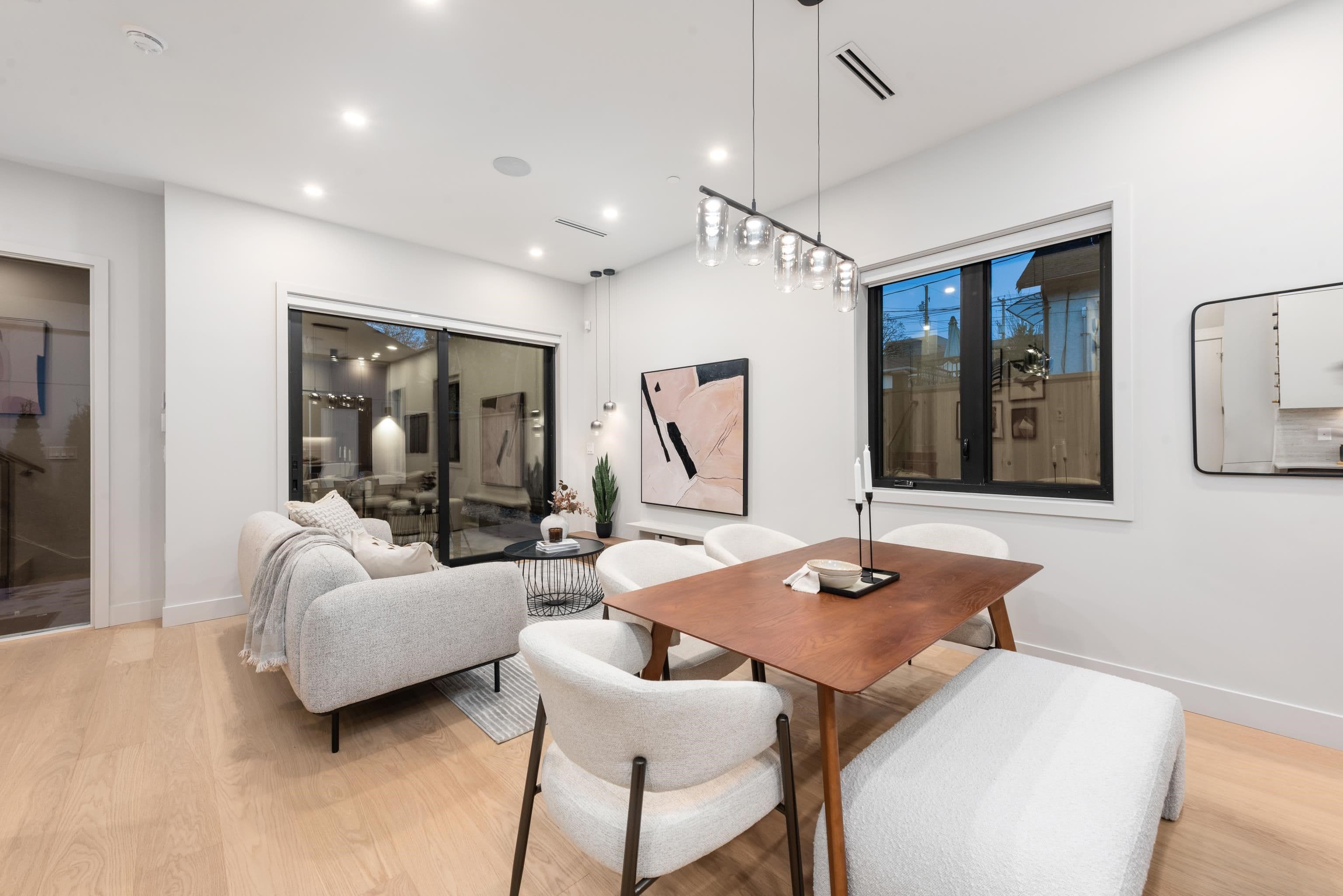 Property photo d66ae426-88b5-4b3b-852d-3a7bfc510b2c