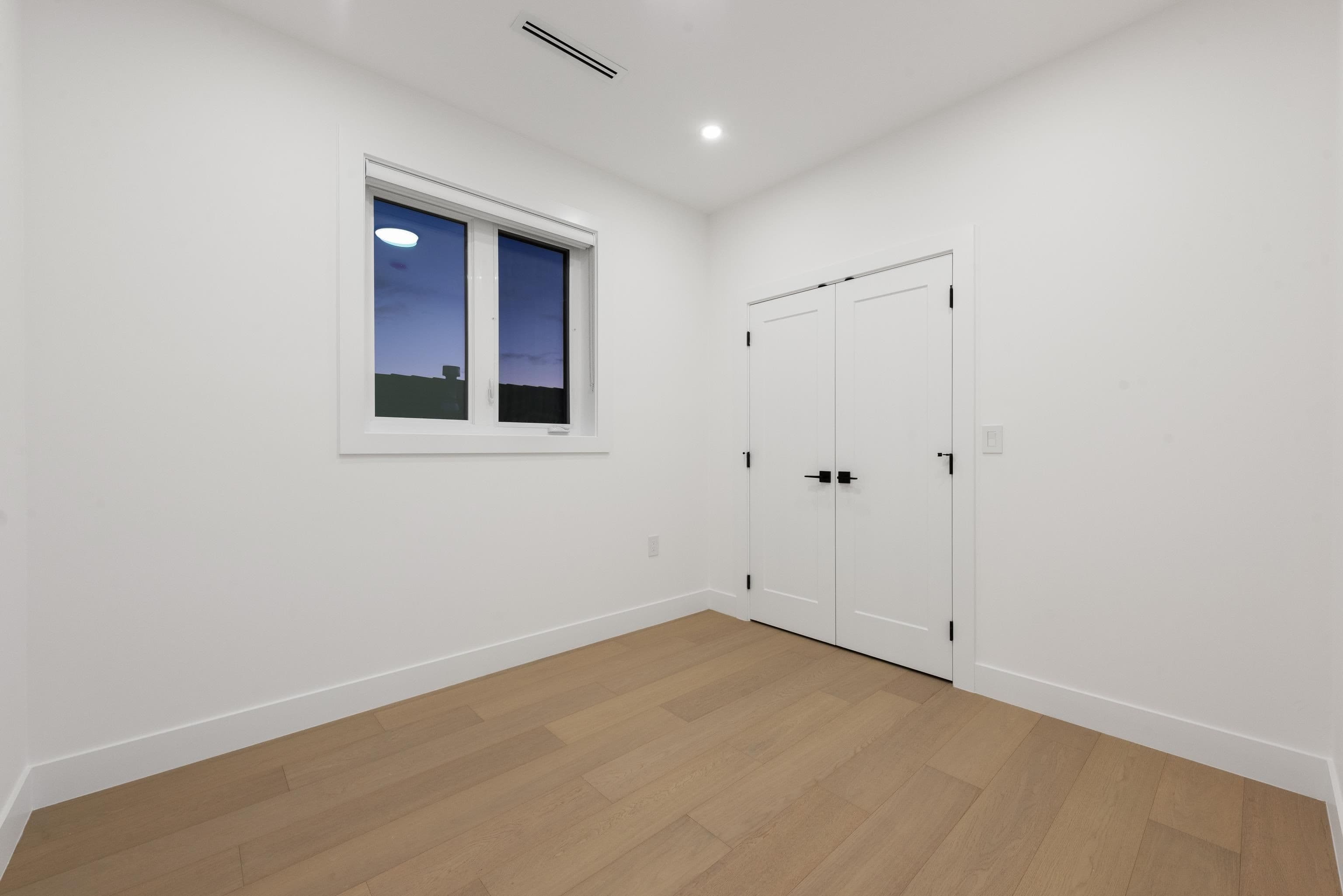 Property photo 2fe8f362-bbe7-4f3f-8964-de5d82f272ec