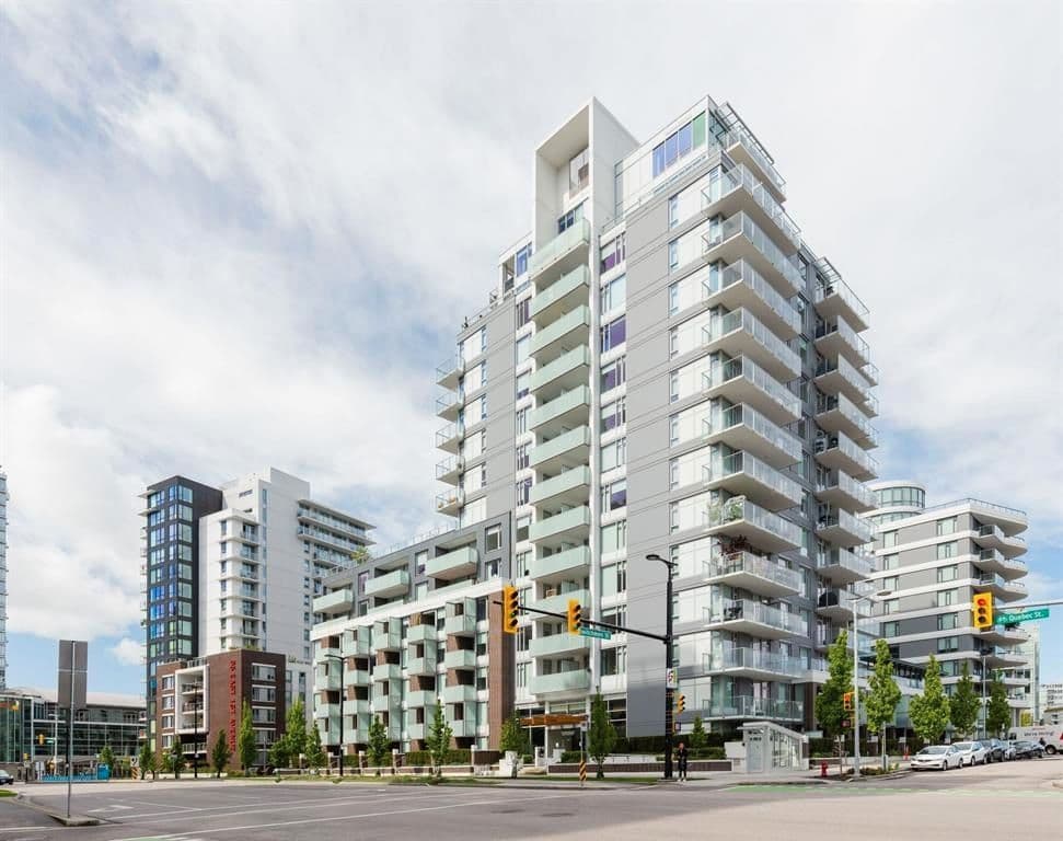 Property photo 16742514-8018-40e5-bc8a-fbf584622af7