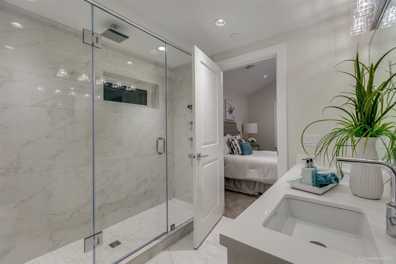 Property photo 9984c700-1d80-4245-87cb-36c3fef8d908